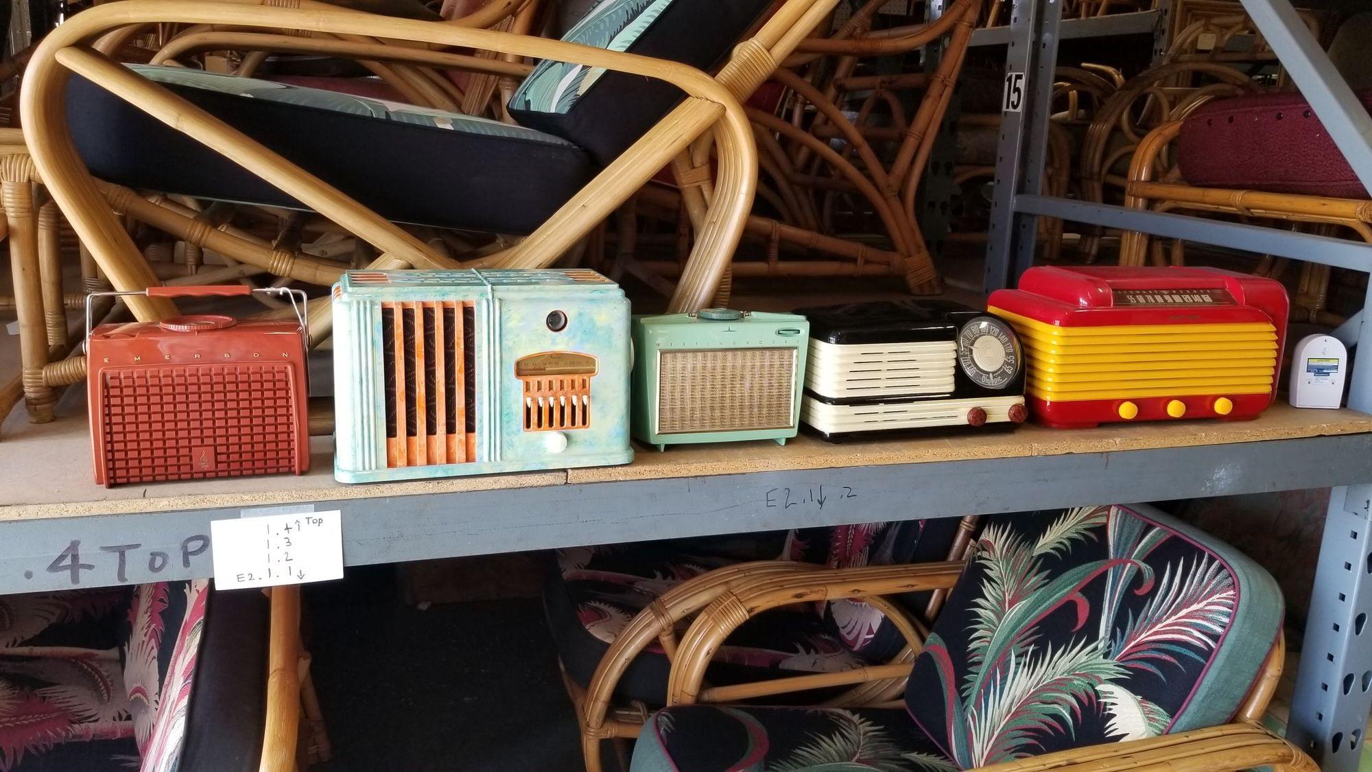 Set of 5 Mid Century colorful AM tube radios in beautiful condition. These radios have not been tested and might not work. They are being sold as prop items. Some have been custom painted and modified and are not guaranteed to work.

From left to