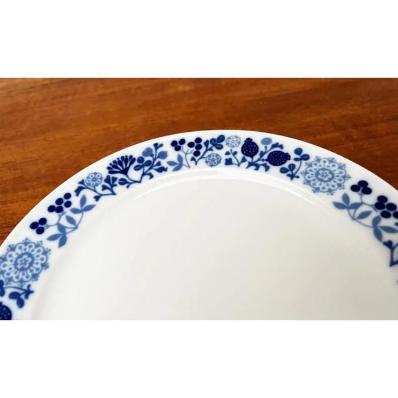 Allemand Ensemble de 5 assiettes en céramique du milieu du siècle Série Hamburg Form 20 Décor Blumenspiel en vente