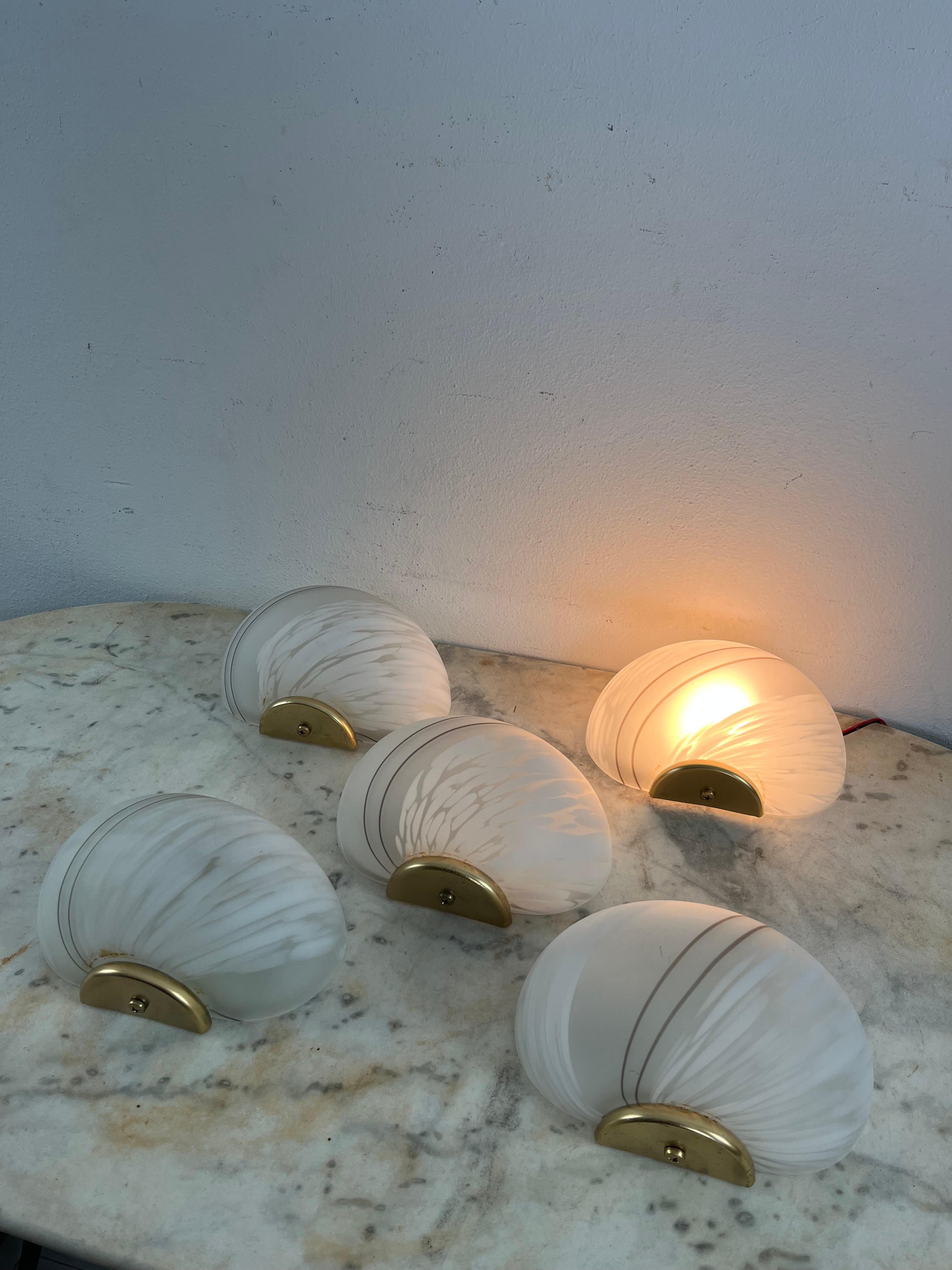 Set di 5 lampade da parete a conchiglia in vetro di Murano curvato, 1960 in vendita 5