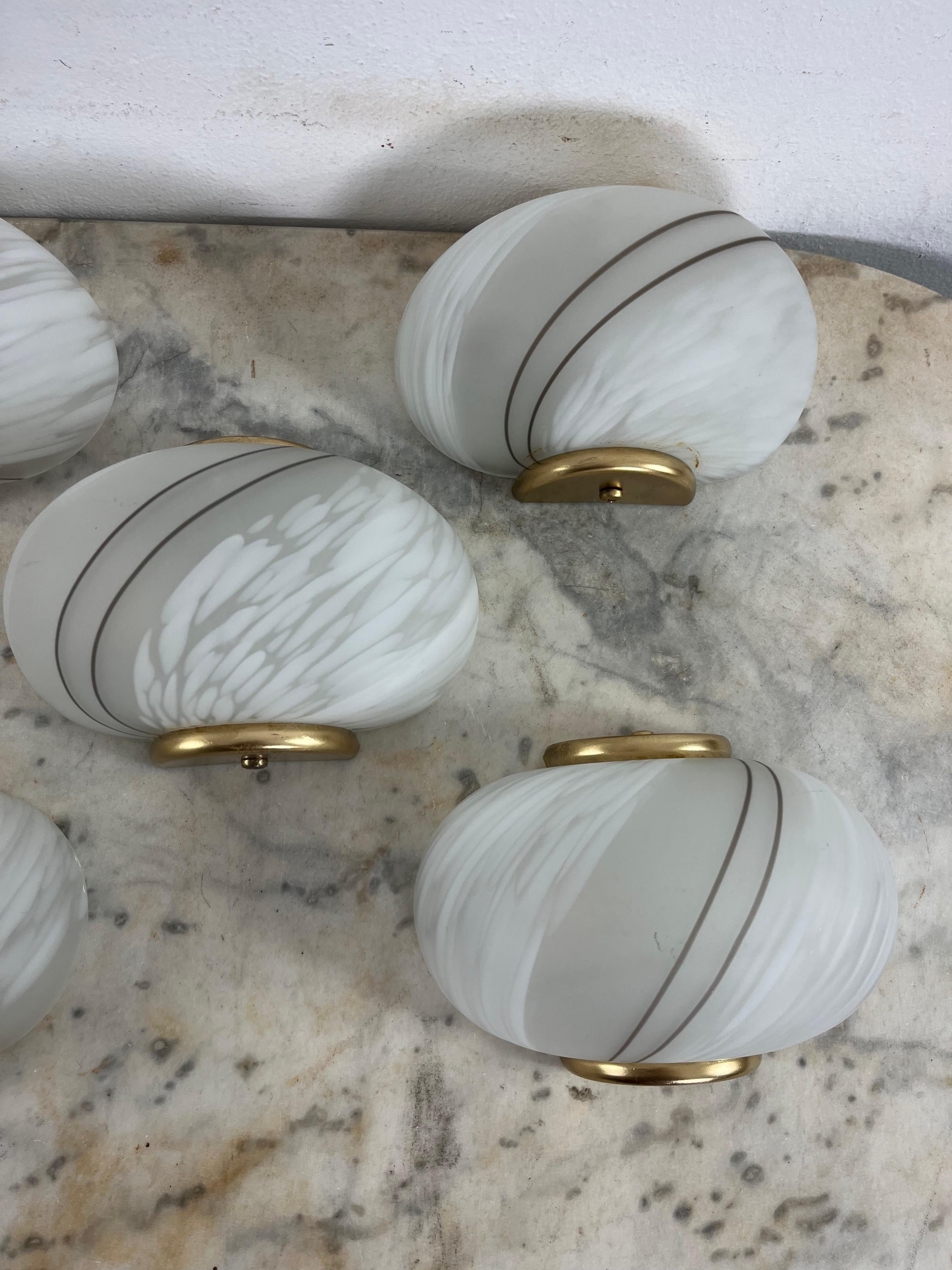 Set di 5 lampade da parete a conchiglia in vetro di Murano curvato, 1960 In condizioni buone in vendita a Palermo, IT