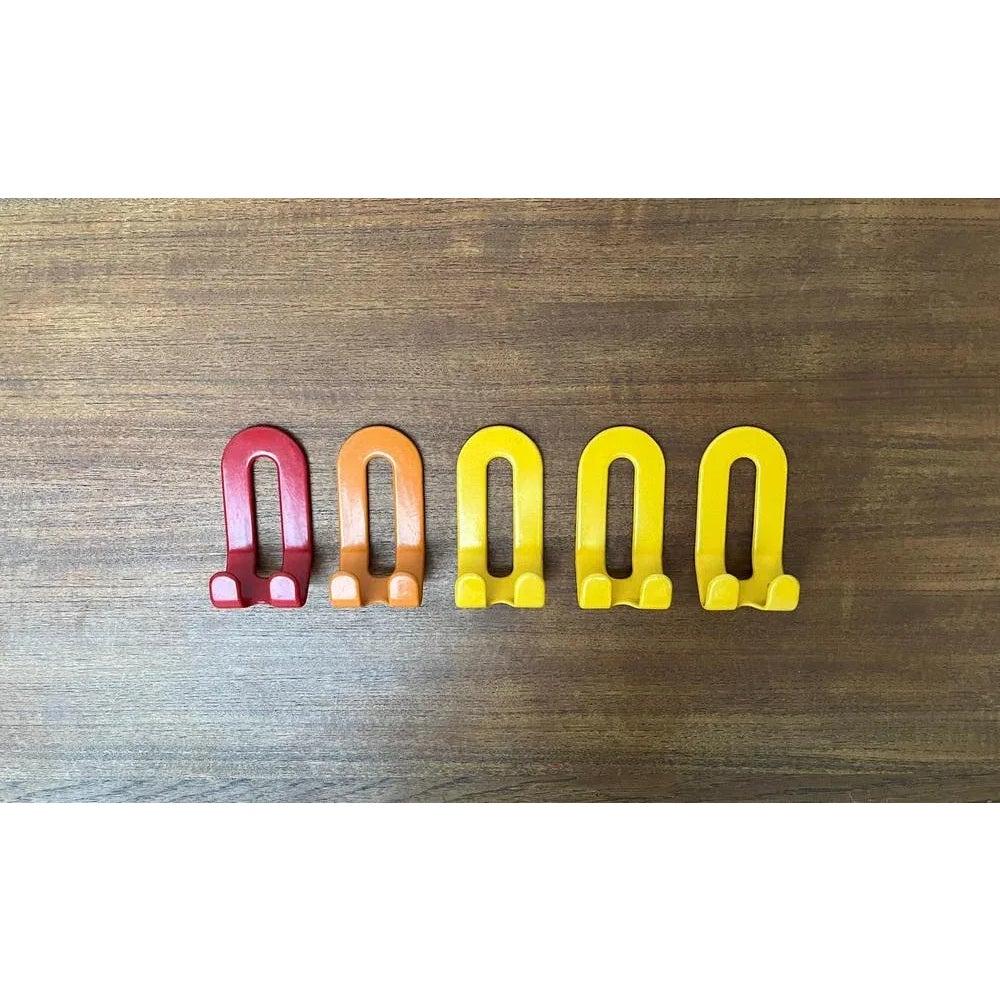Set of 5 Mid-Century German Space Age Coat Hooks, 1960s For Sale 1