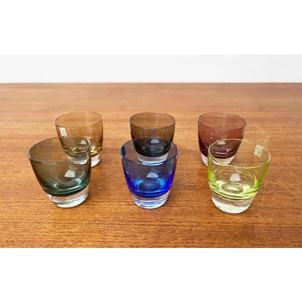 Set di 5 bicchieri da shot colorati dell'era spaziale tedesca di metà secolo di Gral Glass, anni '60 in vendita 3