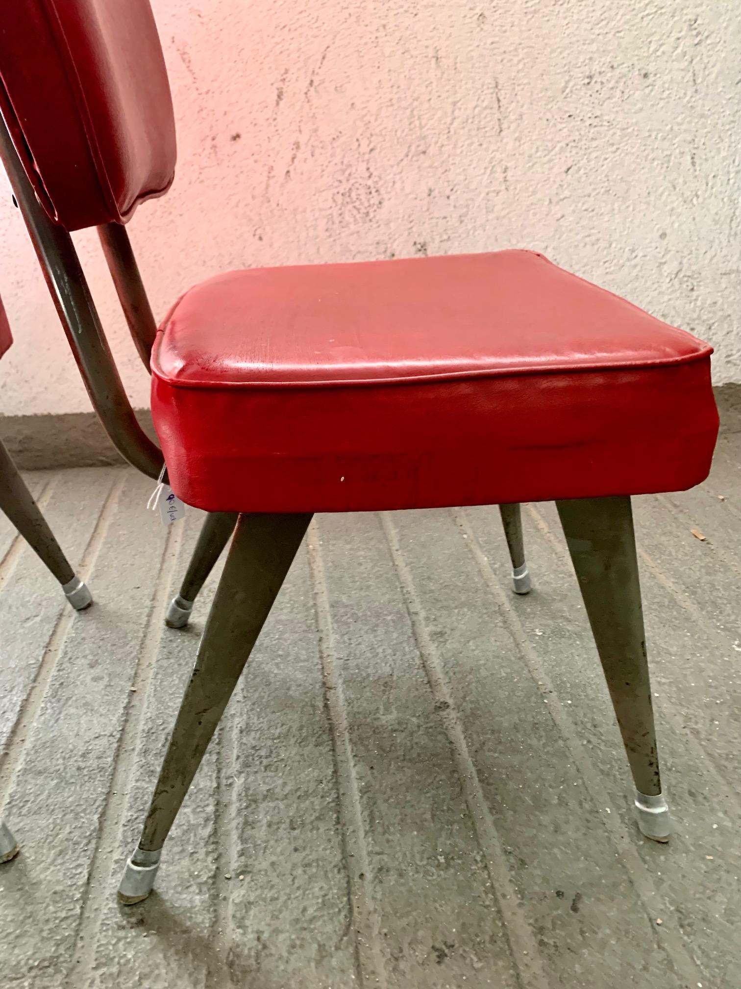 Lacquered Set of 5 Mid Century Italian Industrial Desing Metal and Red Chairs For Sale