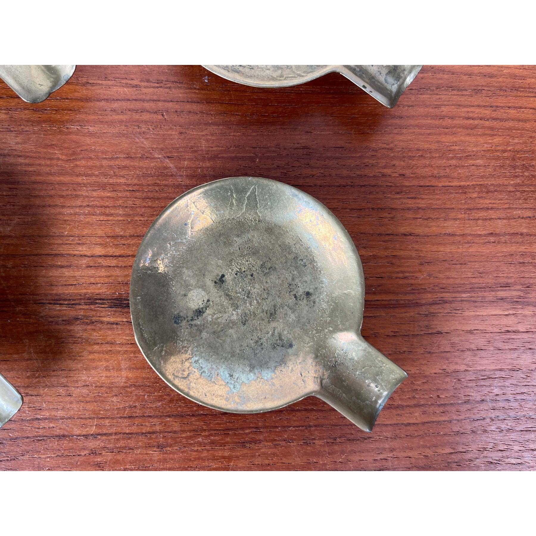 Juego de 5 ceniceros apilables de latón austriaco moderno de mediados de siglo, años 60 en venta 1