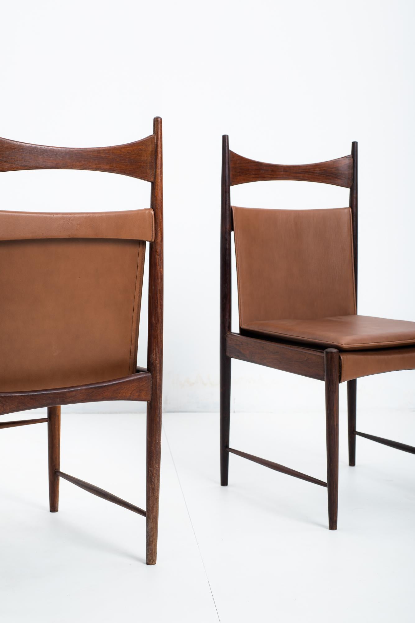 Brazilian Set of 5 Mid-Century Modern Cantu Alta Chairs by Sergio Rodrigues, Brazil, 1960s For Sale
