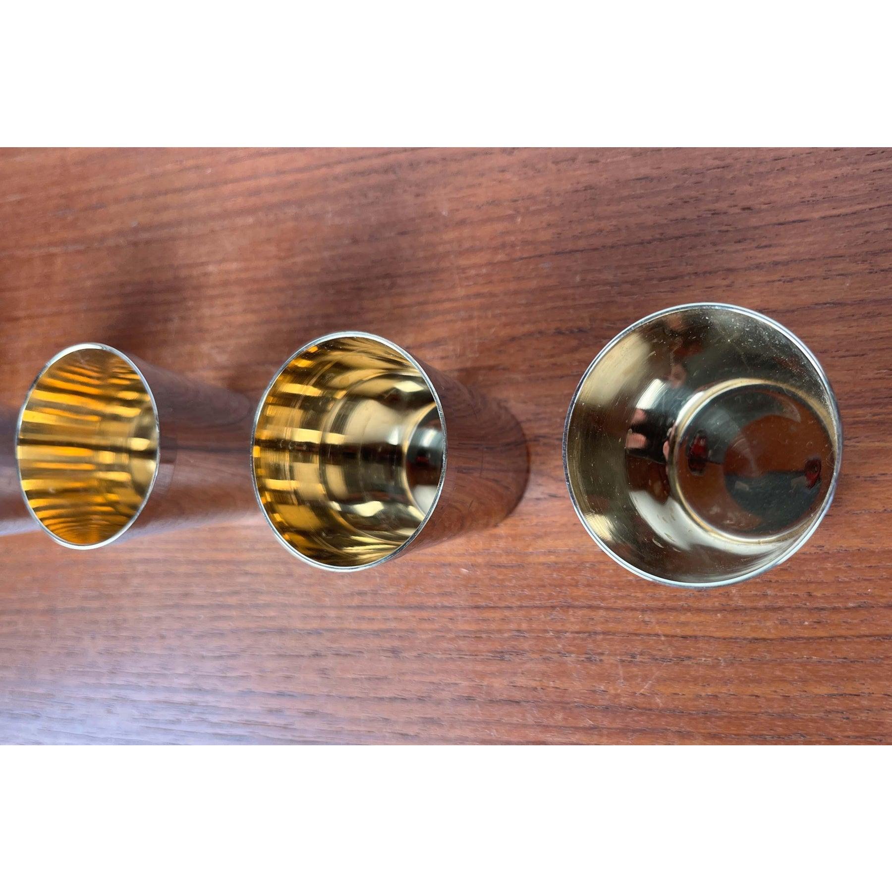 Mid-Century Modern German Metal and Leather Shot Cups Set, 1960s, Set of 5, in Very Good conditions. Designed 1960 to 1969

Additional information:
Materials: Leather, Metal
Color: Black
Style: Mid-Century Modern
Period: 1960s
Country of Origin: