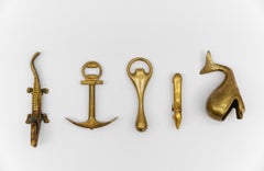 Juego de 5 abrebotellas macizos de latón modernos de mediados de siglo y más, Austria, años 60