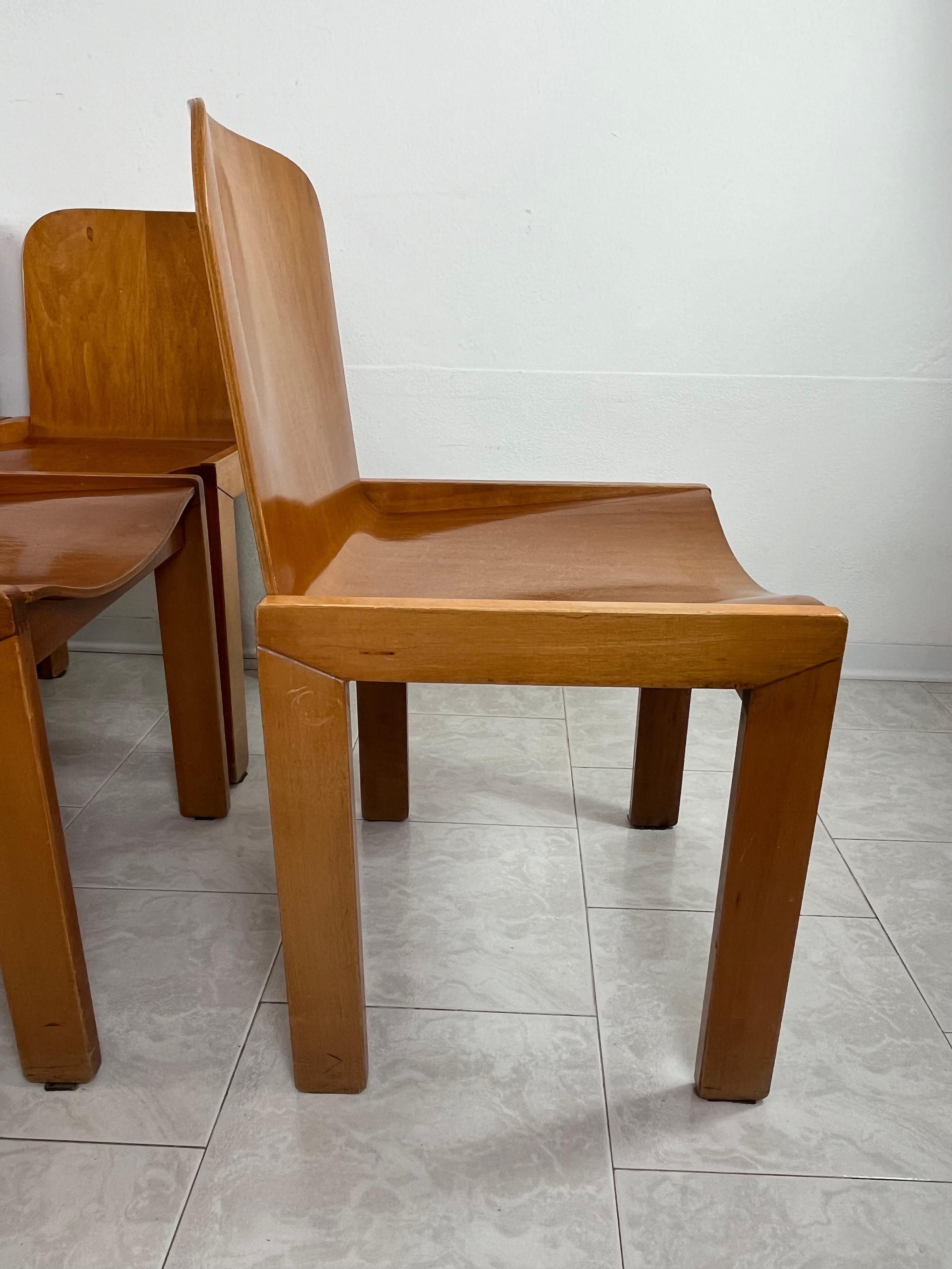 Ensemble de 5 chaises de salle à manger Molteni vintage mi-siècle italien des années 1970 en vente 1