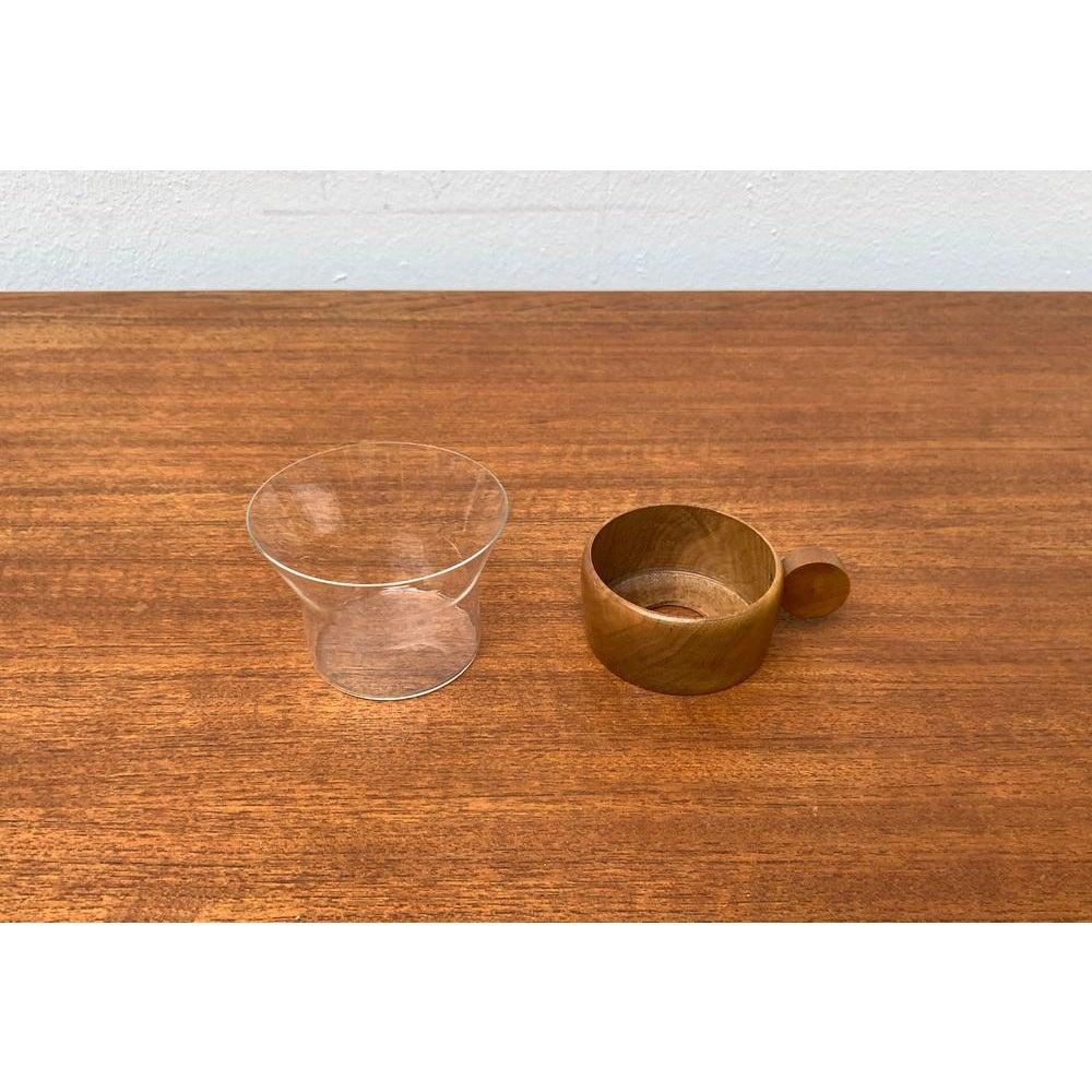 Set di 5 bicchieri da tè in legno di metà secolo, anni '60 in vendita 2