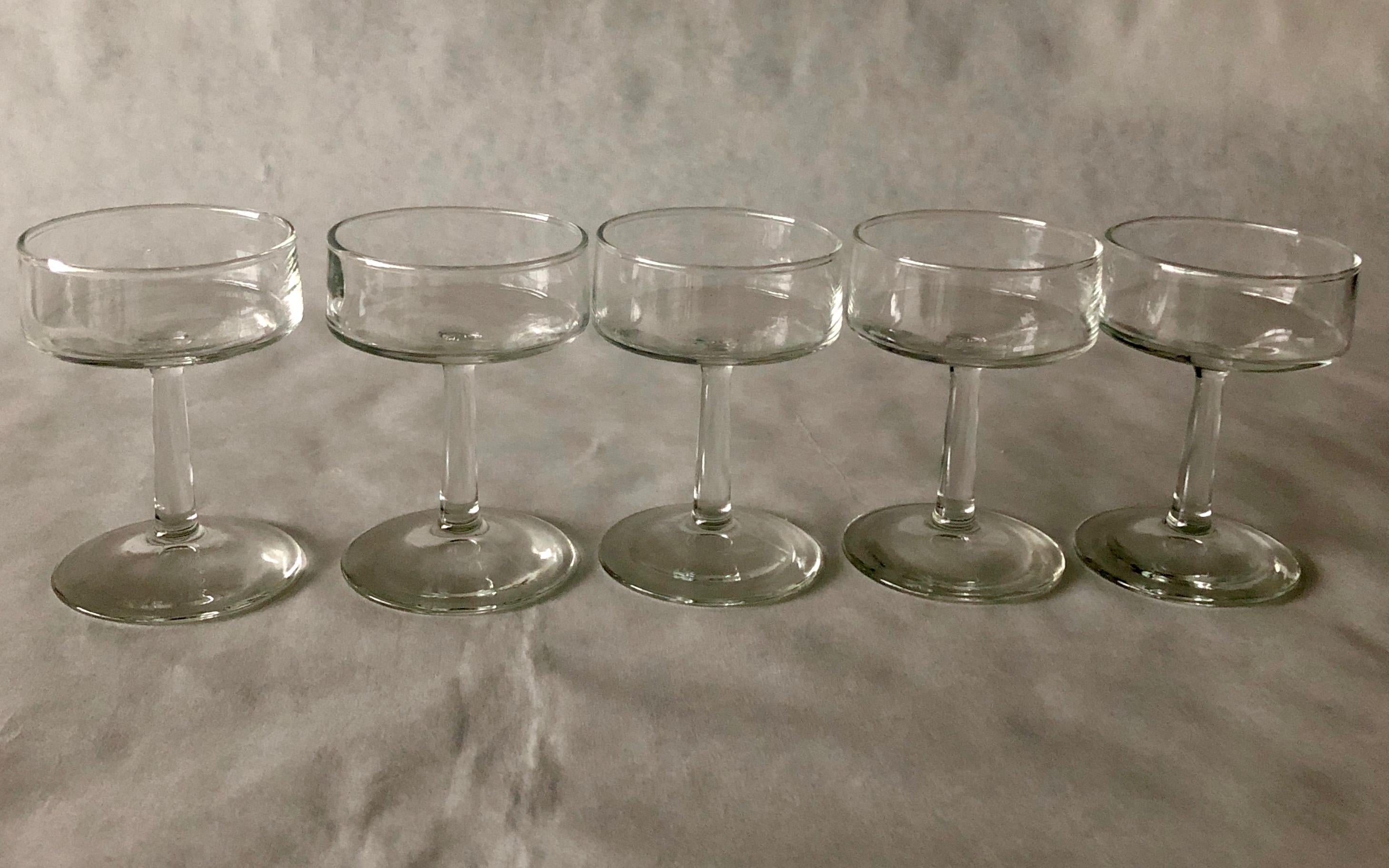 Set of 5 Minimalist Petite Glass Champagne Coupes / Sherbet Bowls with Stem For Sale 2