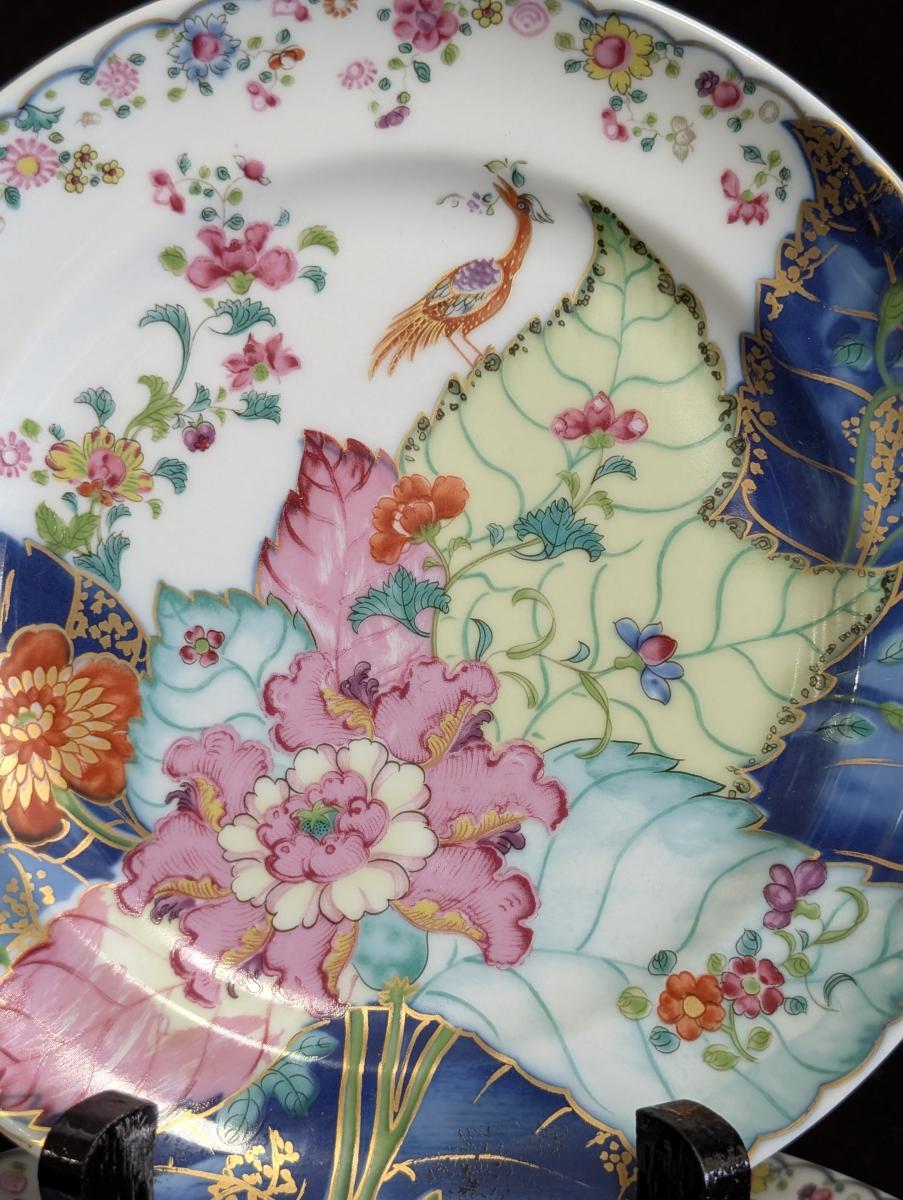 Maker: Mottahedeh
Item/s: Bread & Butter plates
Pattern: Tobacco Leaf
Maker’s Mark Location: Bottom
Color: Multicolor Flowers & Leaves, Smooth
Number of Pieces: 5
Comes with Original Box: No
Measures: 6-7/8
