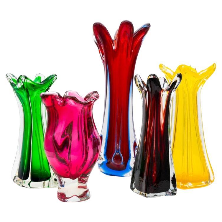 Set di 5 vasi in vetro multicolore di Murano, Italia, 1970 in vendita