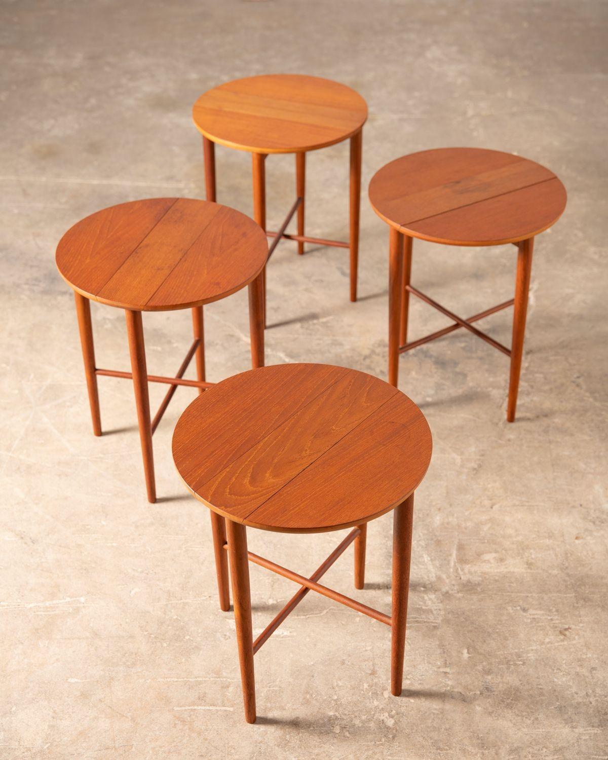Set of 5 Nesting Snack Tables By Carlo Jensen For Hundevad Of Denmark in Teak For Sale 1