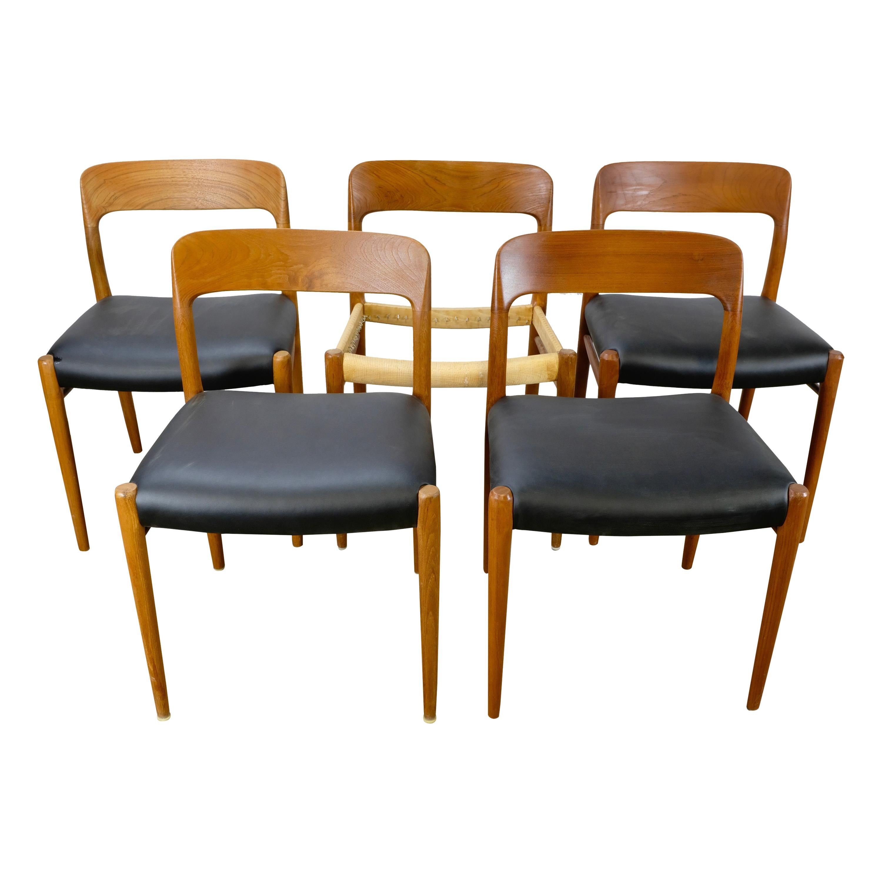 Set of 5 Niels Møller No. 75 Dining Chairs in Teak For Sale