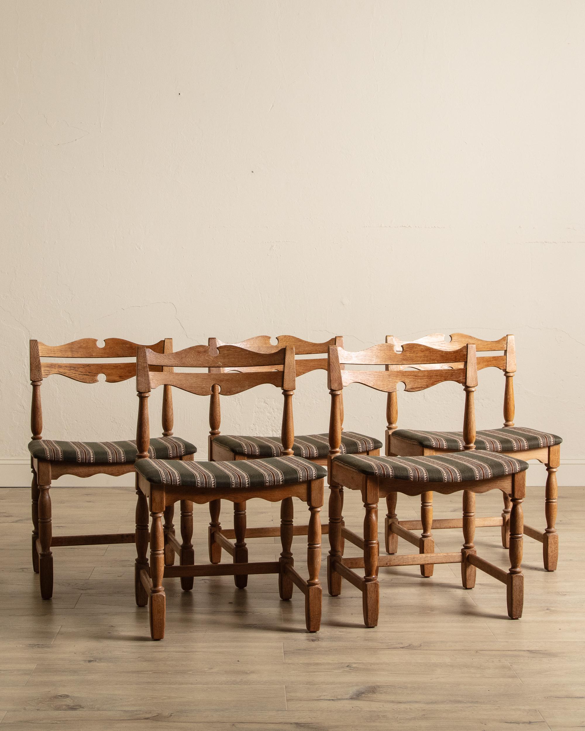 Mid-Century Modern Set Of 5 Oak & Green Razorblade Chairs By Henning Kjaernulf, Denmark, 1960'S For Sale