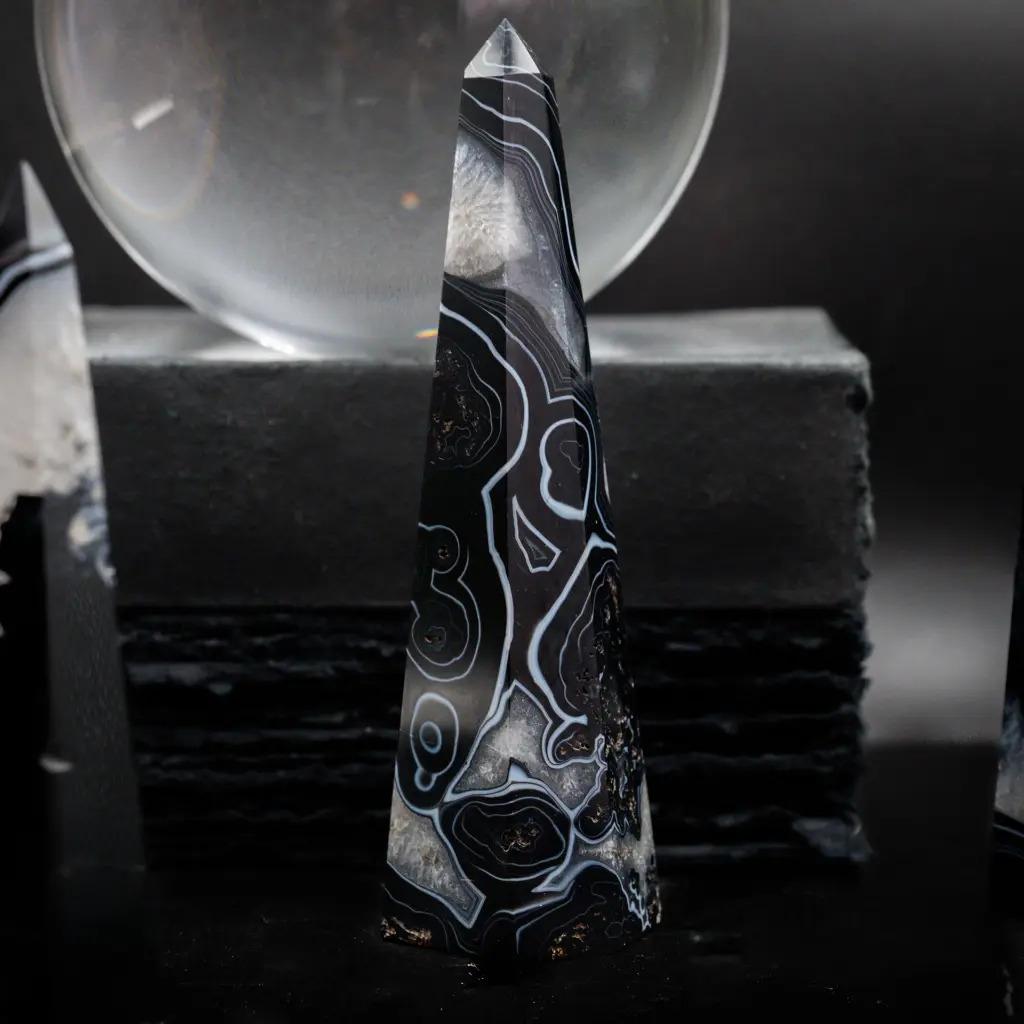 Organic Modern Set of 5 Obelisks – Black Agate For Sale