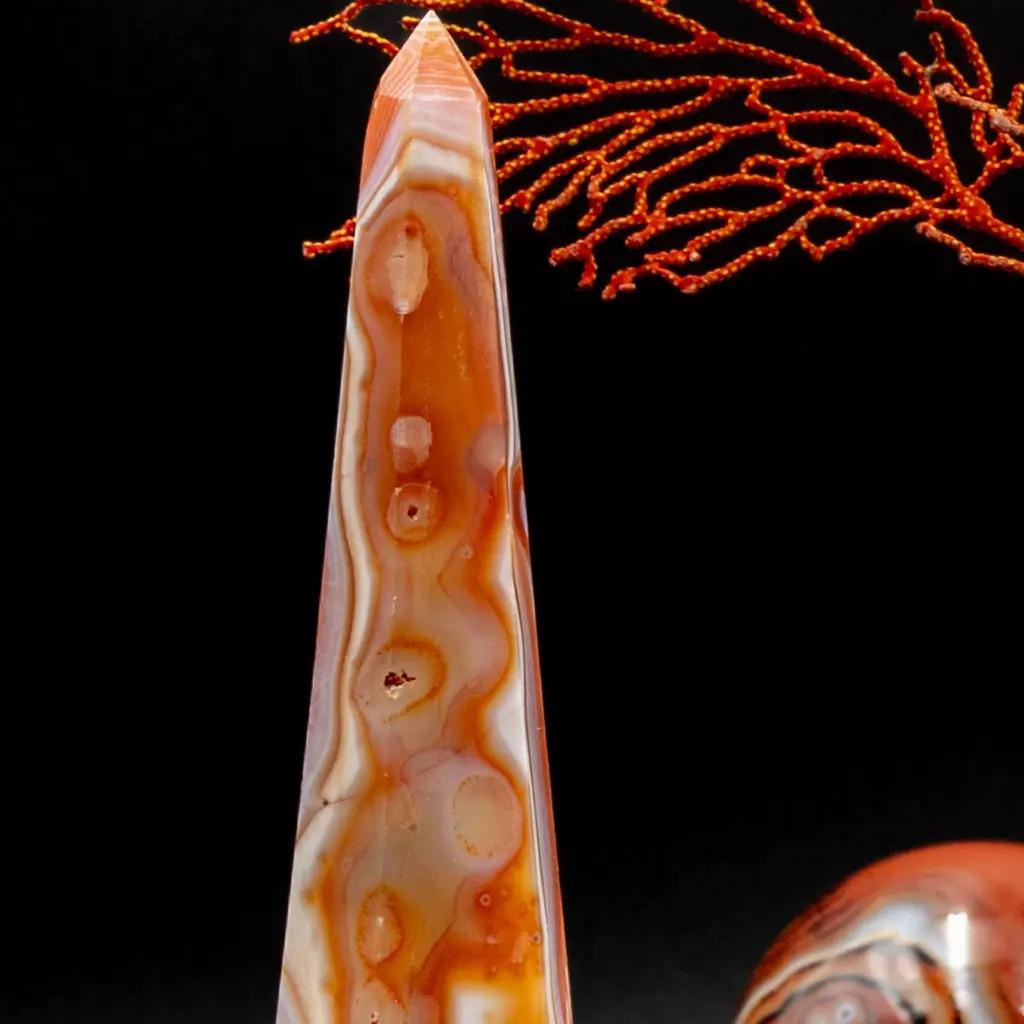 Organic Modern Set of 5 Obelisks – Sardonyx Agate For Sale