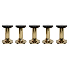 Jeu de 5 pièces. Tabourets/chaises basses Yacht en laiton et bois d'Italie du milieu du siècle