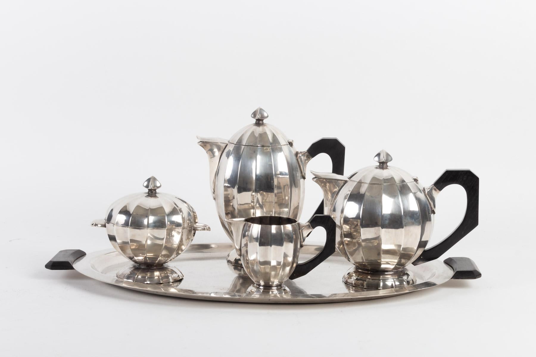 Art Deco Set of 5 Pieces, Coffee Maker, Teapot, Milk Pot, Sugar Bowl, Tray, Silver Metal