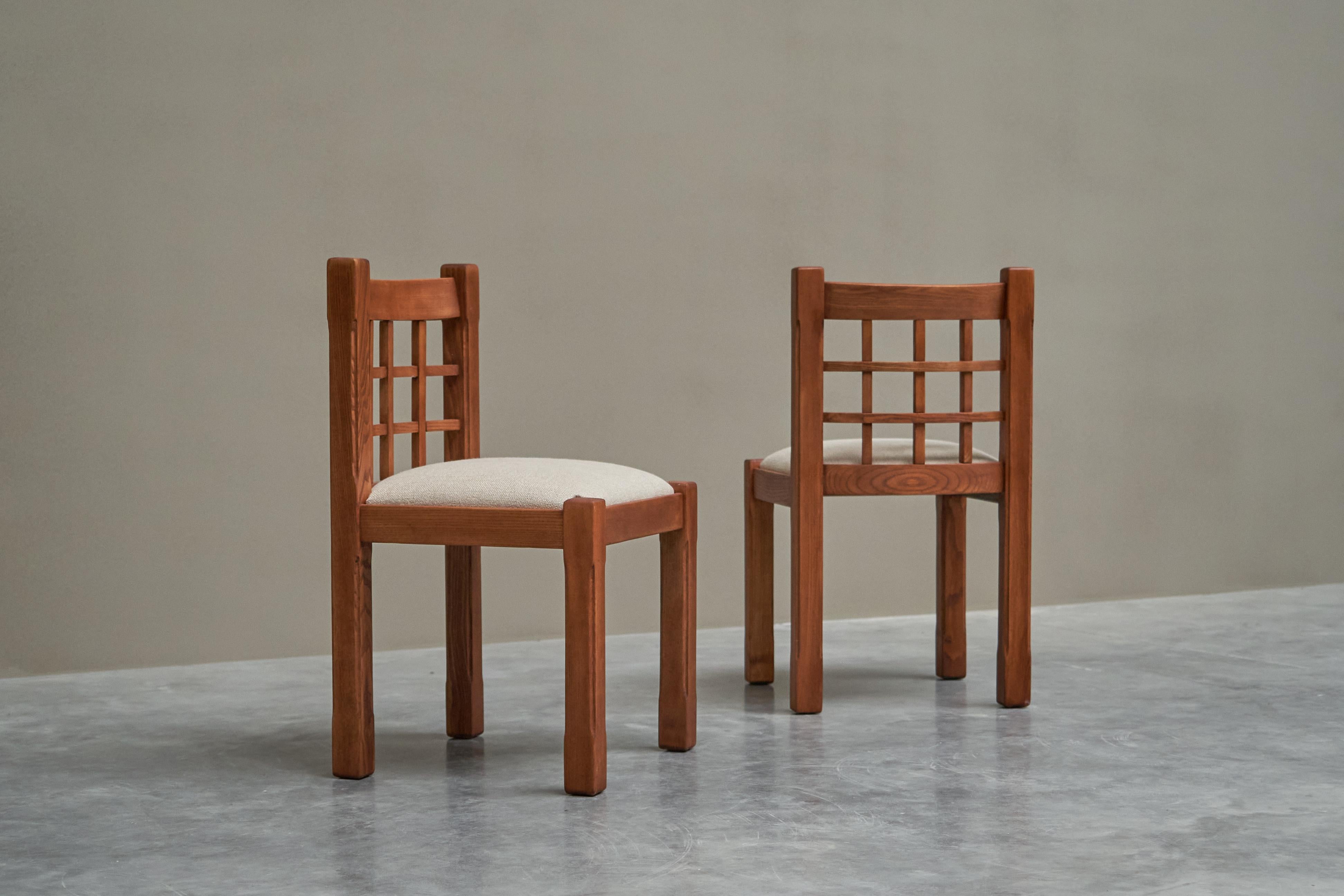 Ensemble de 5 chaises de style Pierre Chapo en orme massif France 1970 en vente 1