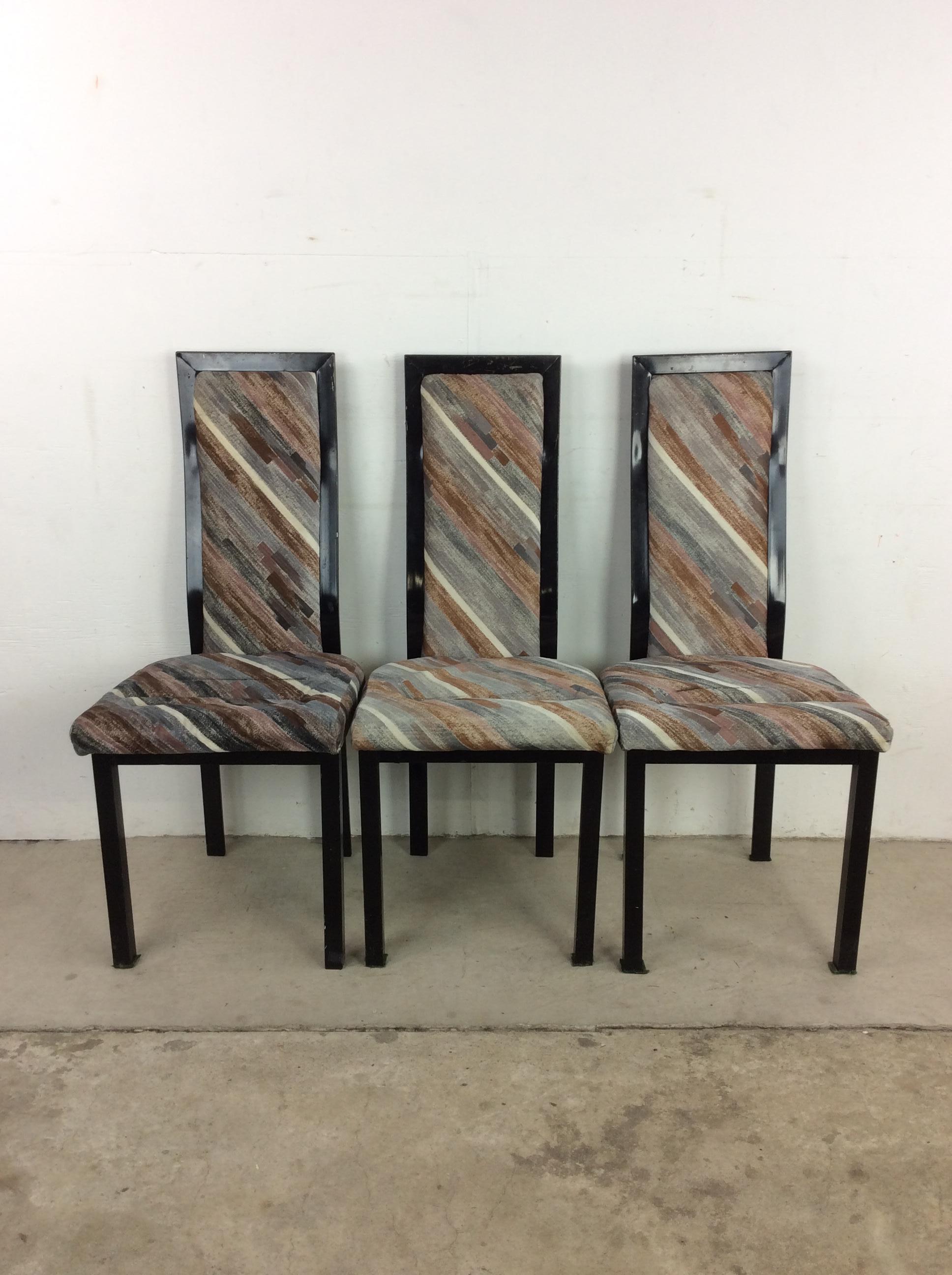 Juego de 5 Sillas de Comedor Postmodernas con Tapicería Vintage en venta 3