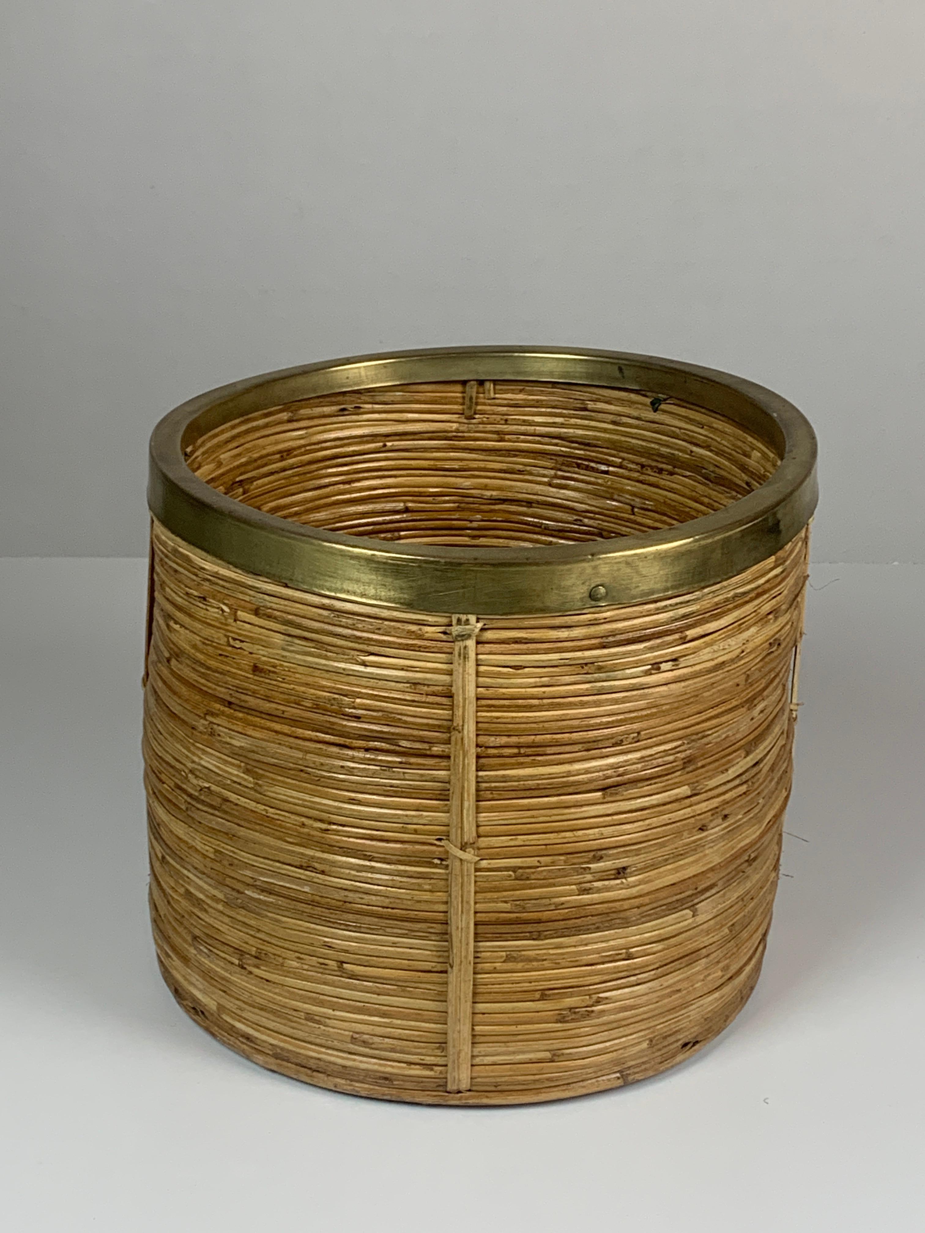 Set of 5 rattan pencil reed and brass plant holder baskets, Italy 1970s 5