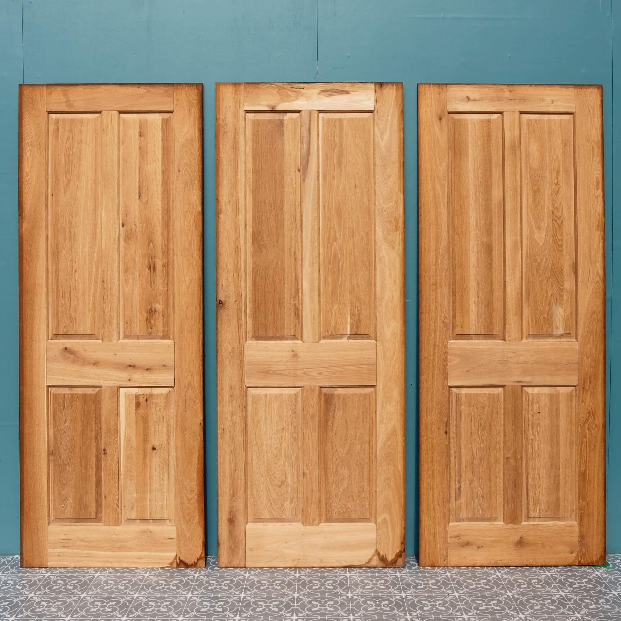 Victorian Set of 5 Reclaimed 4-Panel Oak Interior Doors For Sale
