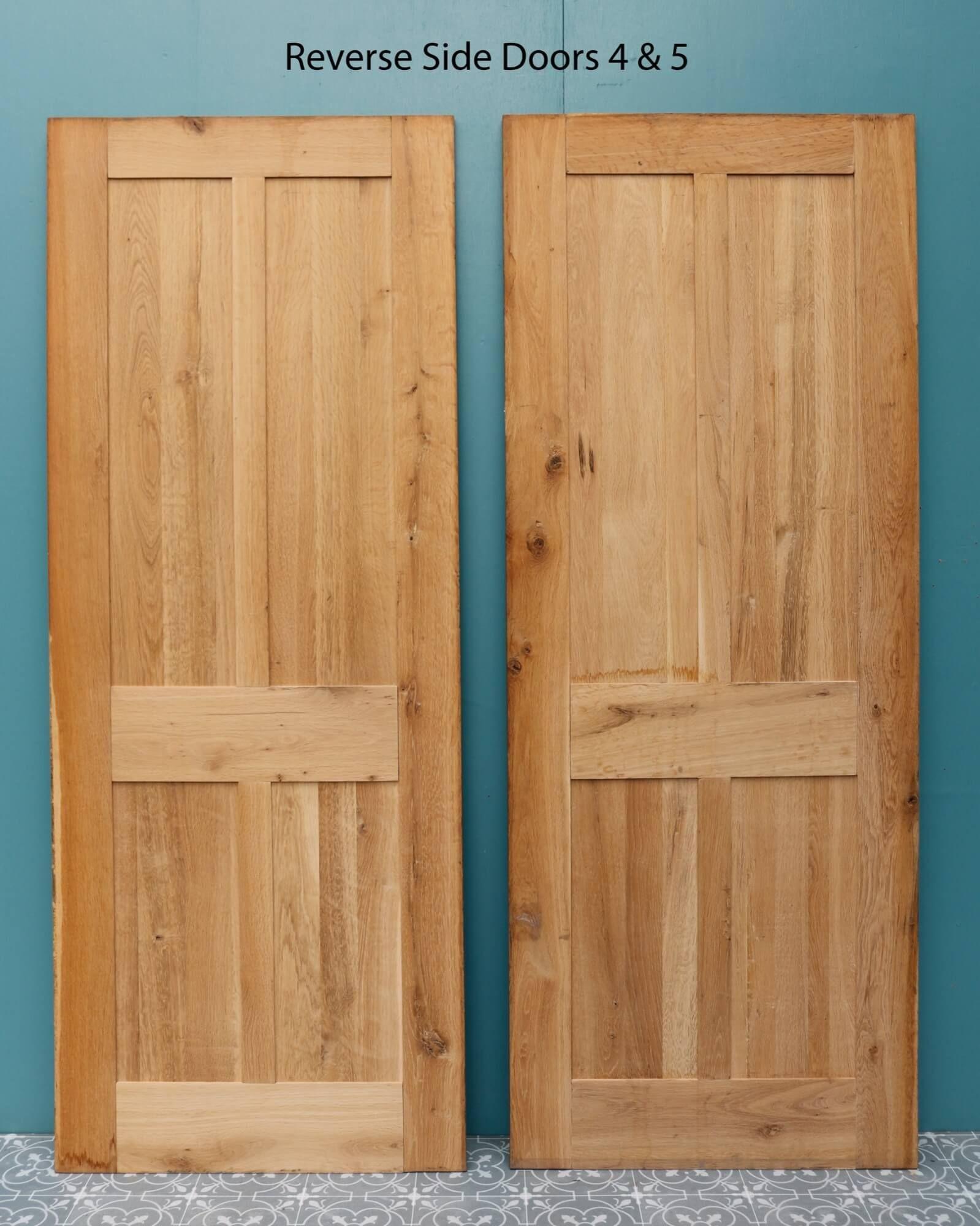 Contemporary Set of 5 Reclaimed 4-Panel Oak Interior Doors For Sale