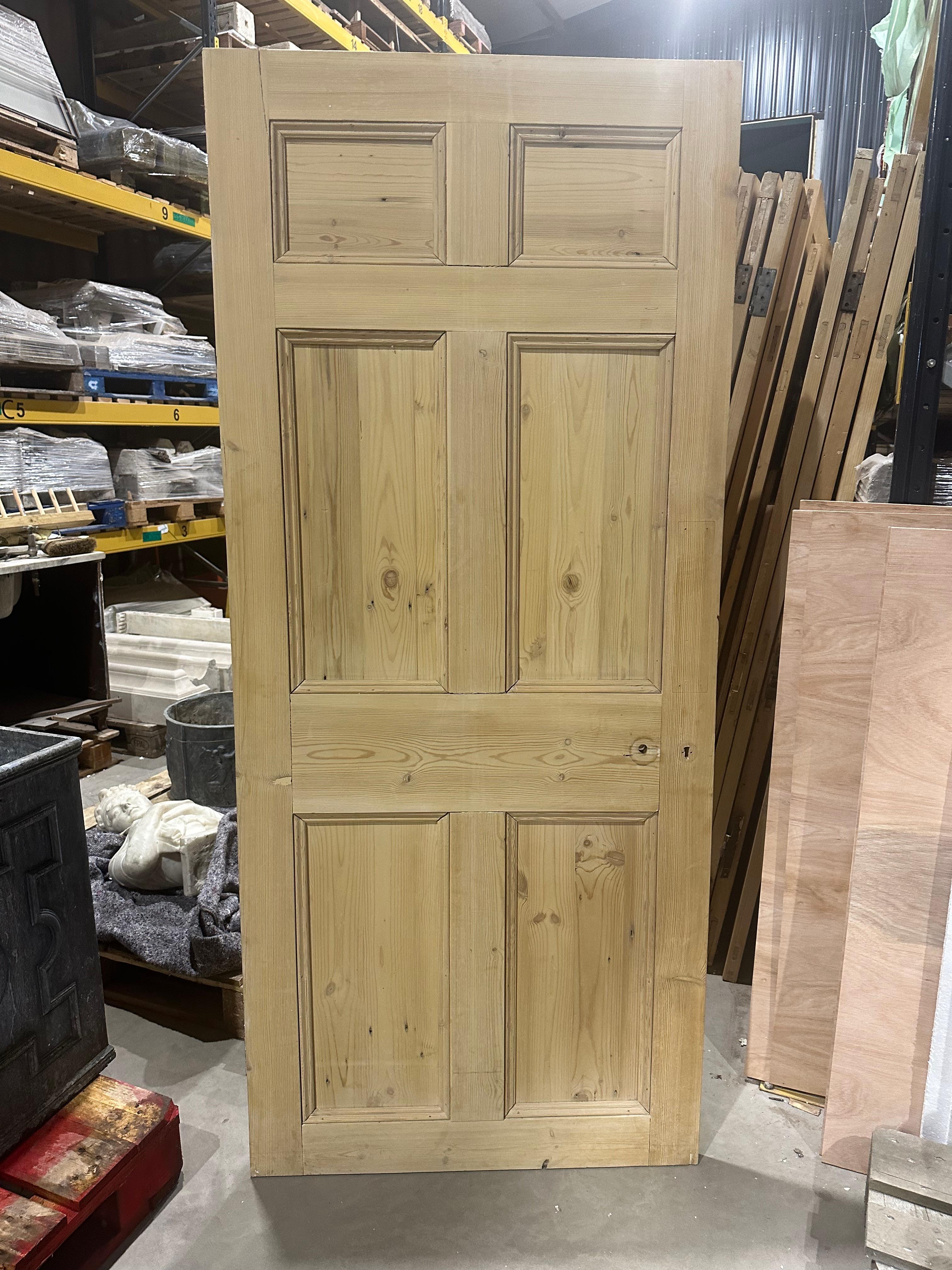 Ensemble de 5 portes en pin de style victorien récupérées à l'intérieur État moyen - En vente à Wormelow, Herefordshire