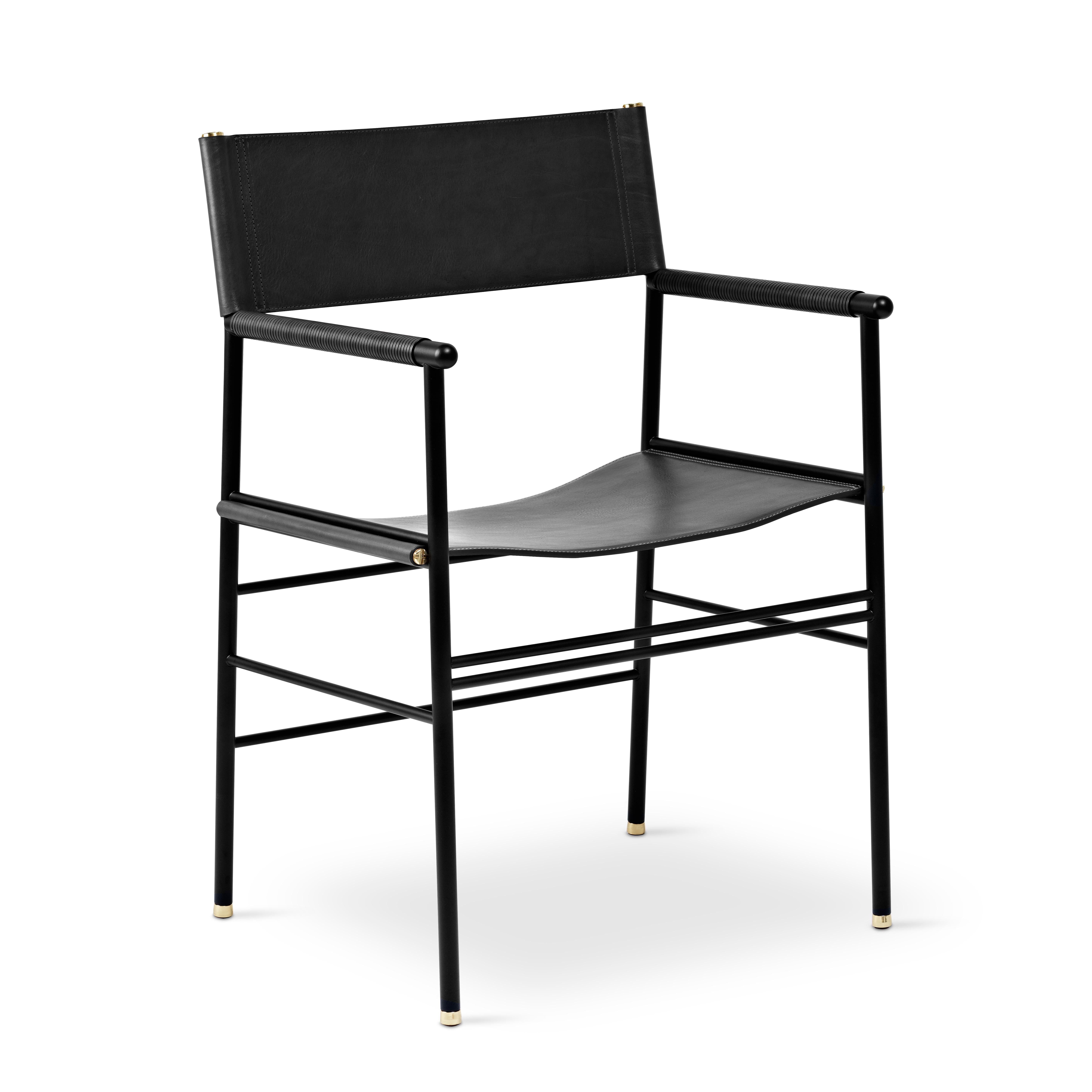 Lote de 5 Silla Contemporánea Artesanal Piel Negra y Metal Caucho Negro Español en venta