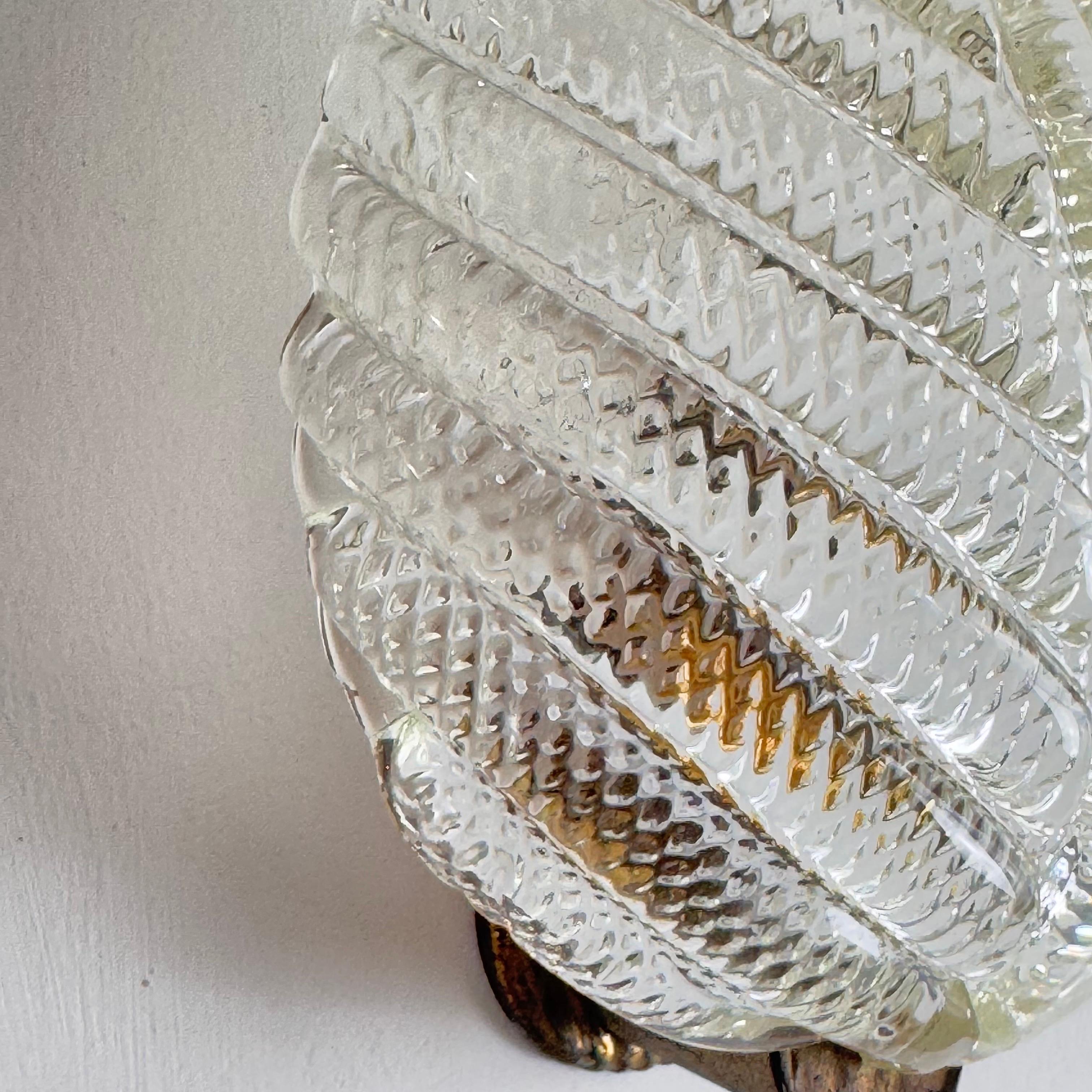 Set of 5 Ribbed ‘Leaf’ Wall Lights by Barovier & Toso Italy, circa 1940 For Sale 3
