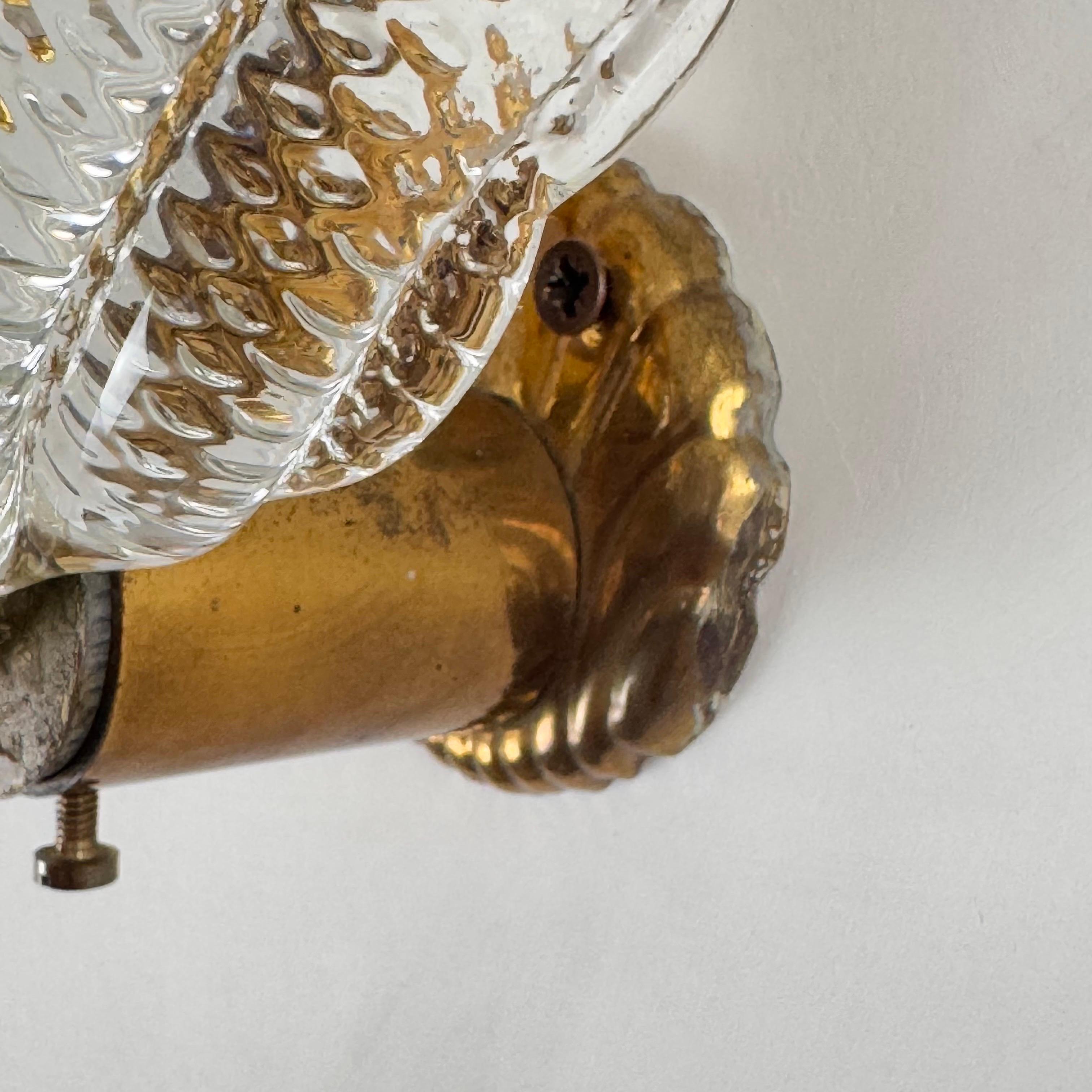Set of 5 Ribbed ‘Leaf’ Wall Lights by Barovier & Toso Italy, circa 1940 For Sale 9