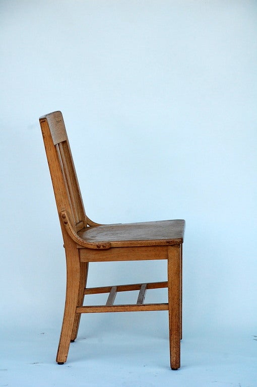 20th Century Set of 5 Robust and Comfortable Bleached Oak Dining Chairs