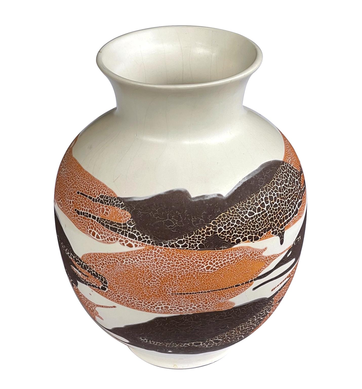 Ensemble de 5 vases en poterie Royal Haeger avec glaçure à gouttes marron et roux sur fond ivoire Bon état - En vente à San Francisco, CA