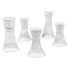Satz von 5 Russell Woodard Spun Fiberglass White Plant Stand Garten Pflanzer