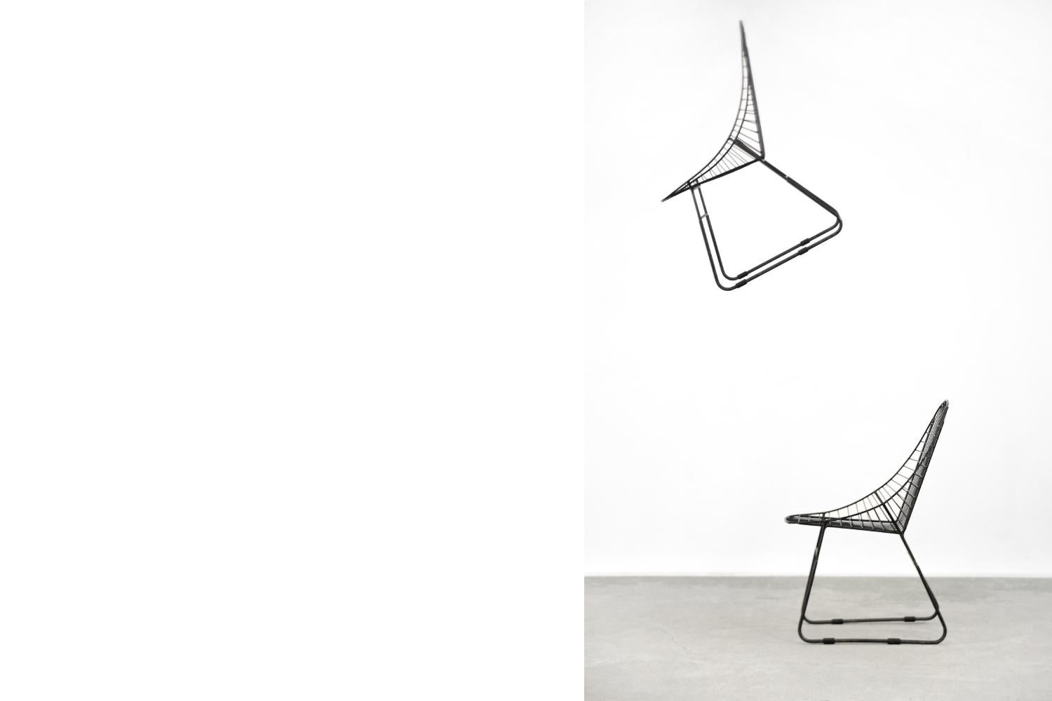 Set of 5 Scandinavian Mid-Century Modern Minimalist Black Wire Prototype Chair For Sale 3