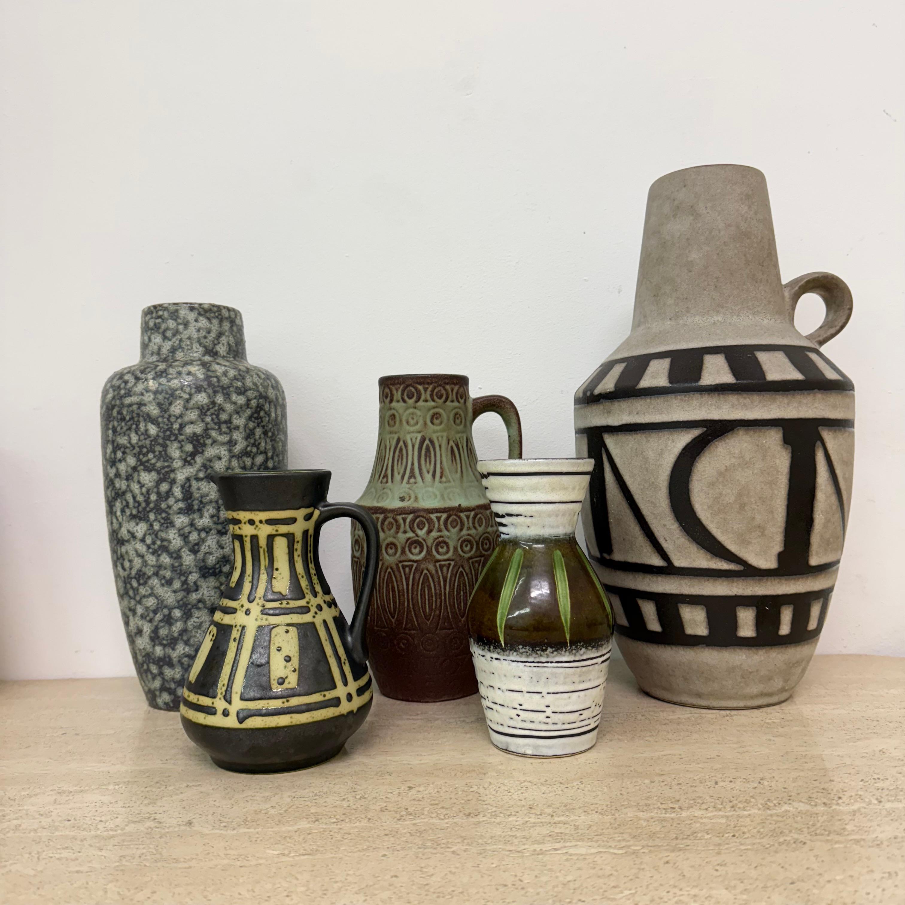 Mid-Century moderno Set di 5 vasi in ceramica di Scheurich, Germania occidentale, anni '70 in vendita