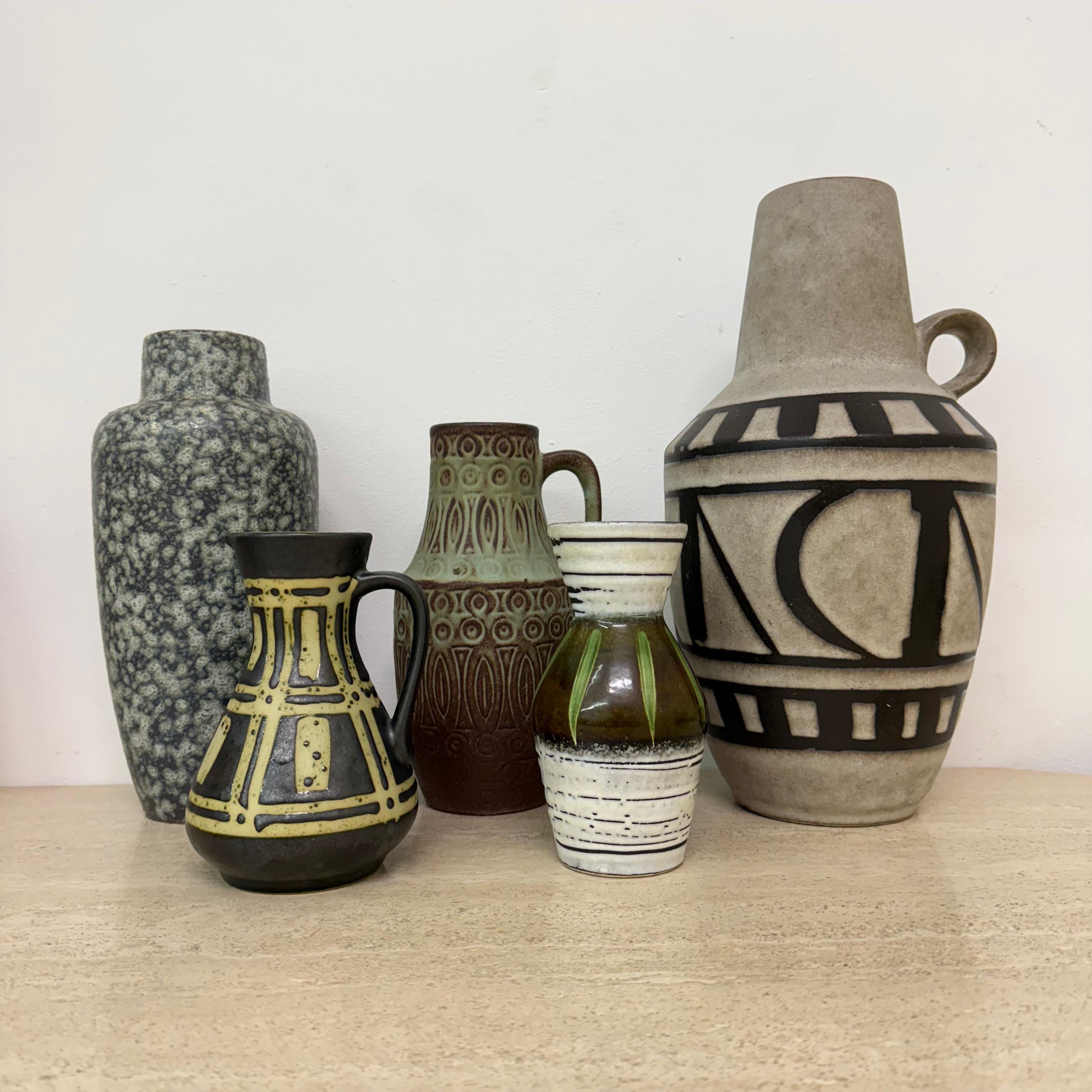 Fine XX secolo Set di 5 vasi in ceramica di Scheurich, Germania occidentale, anni '70 in vendita