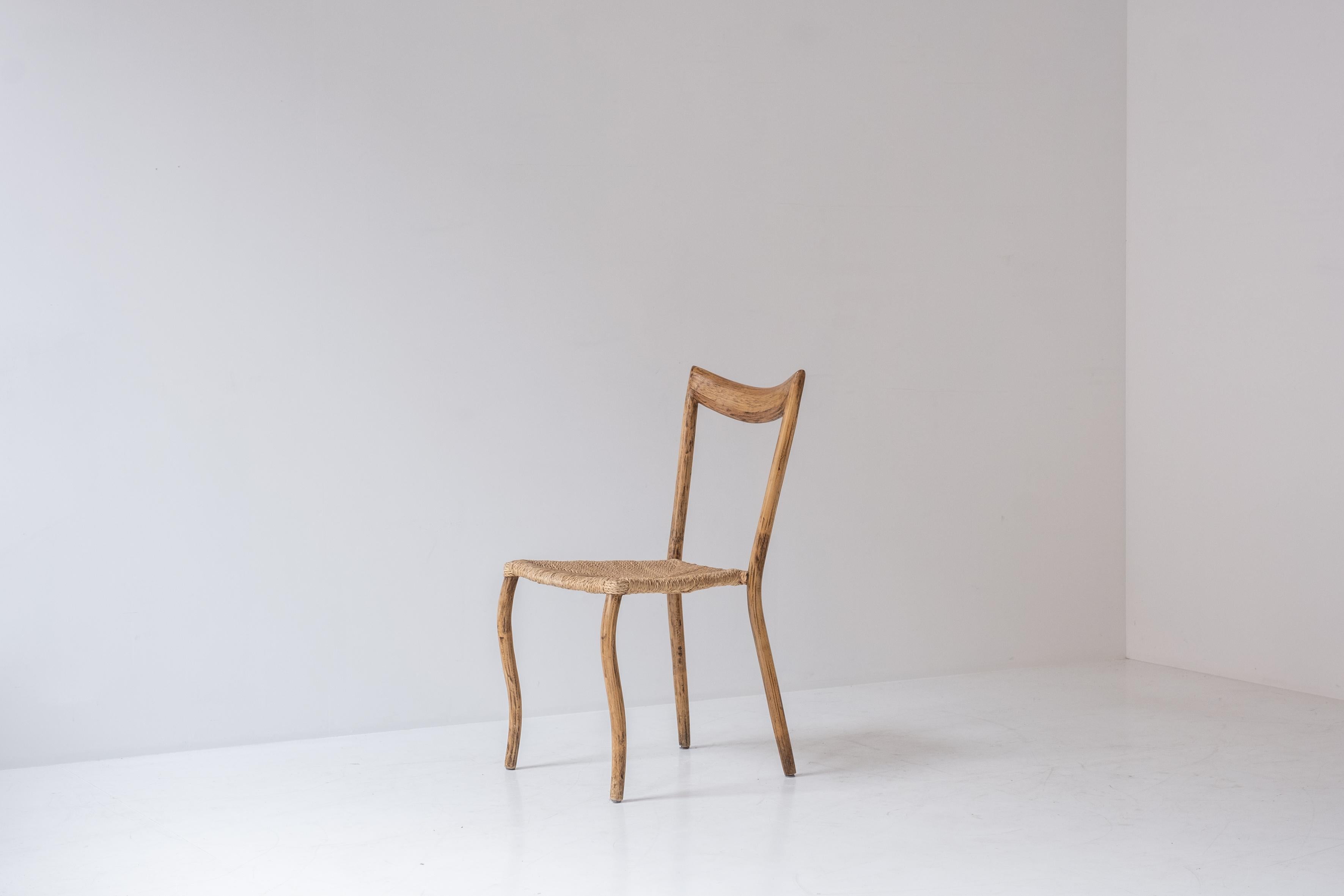 Ensemble de 5 chaises de salle à manger sculpturales de France, conçues dans les années 1960. Bon état à Antwerp, BE