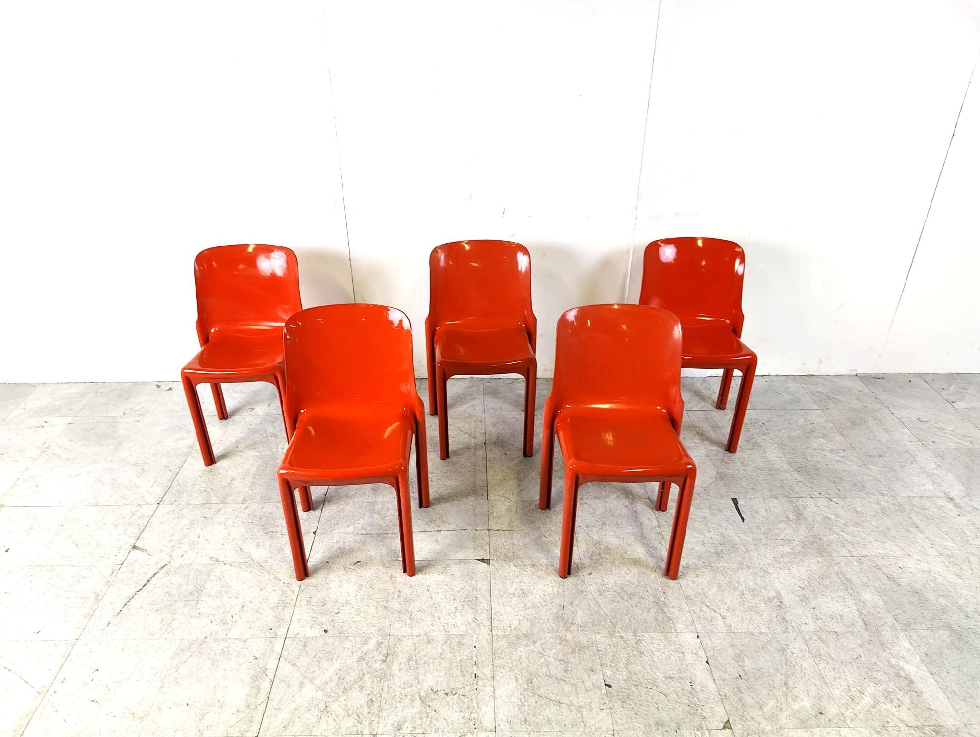 Space Age Set of 5 Selene dining chairs by Vico Magistretti for Artemide, 1970s For Sale