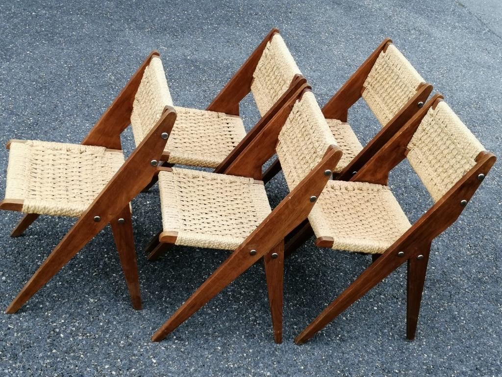 Set of 5 dining chairs model 