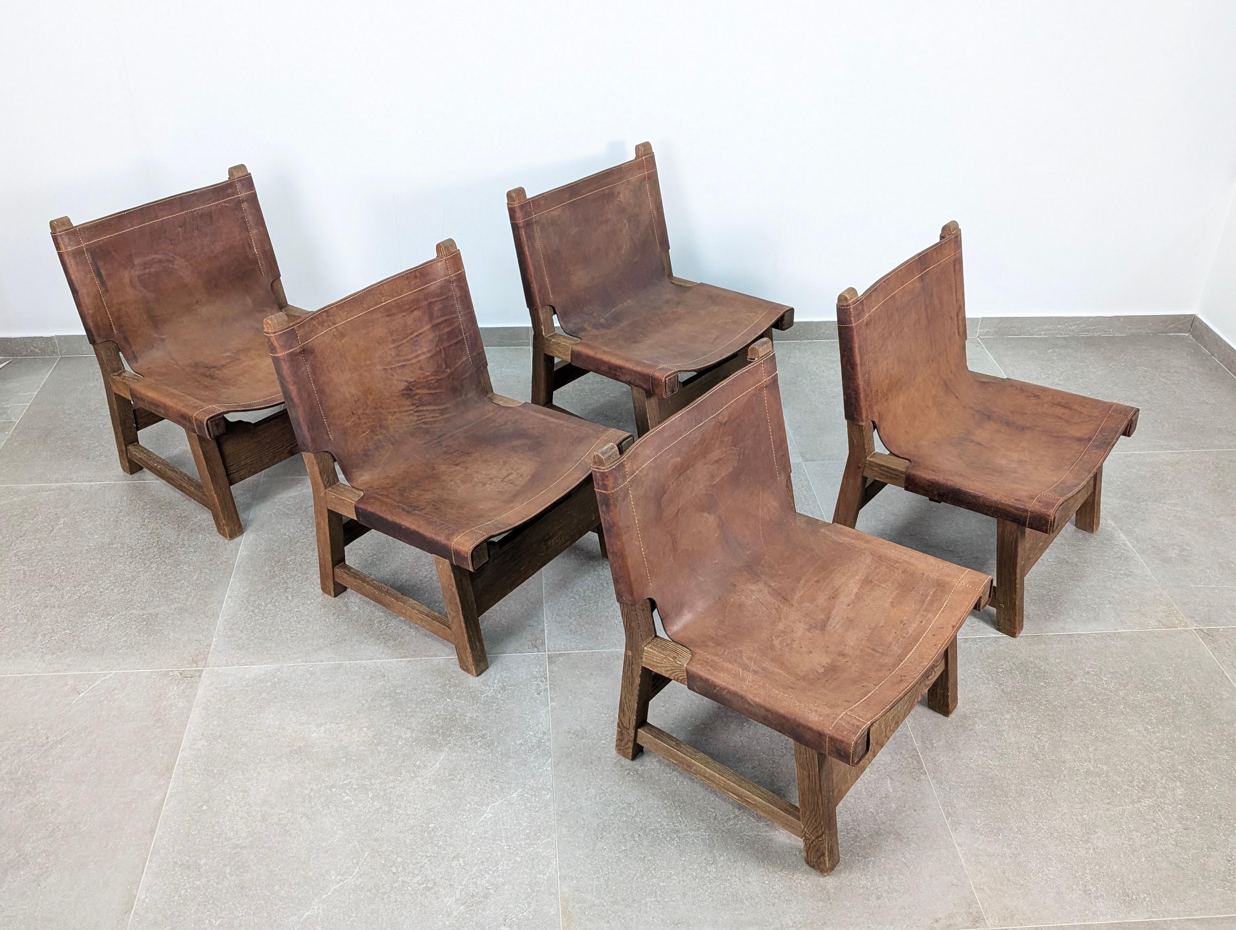 Set of 5 Spanish Leather and Oak Chairs, Paco Muñoz Style, 1960s For Sale 4