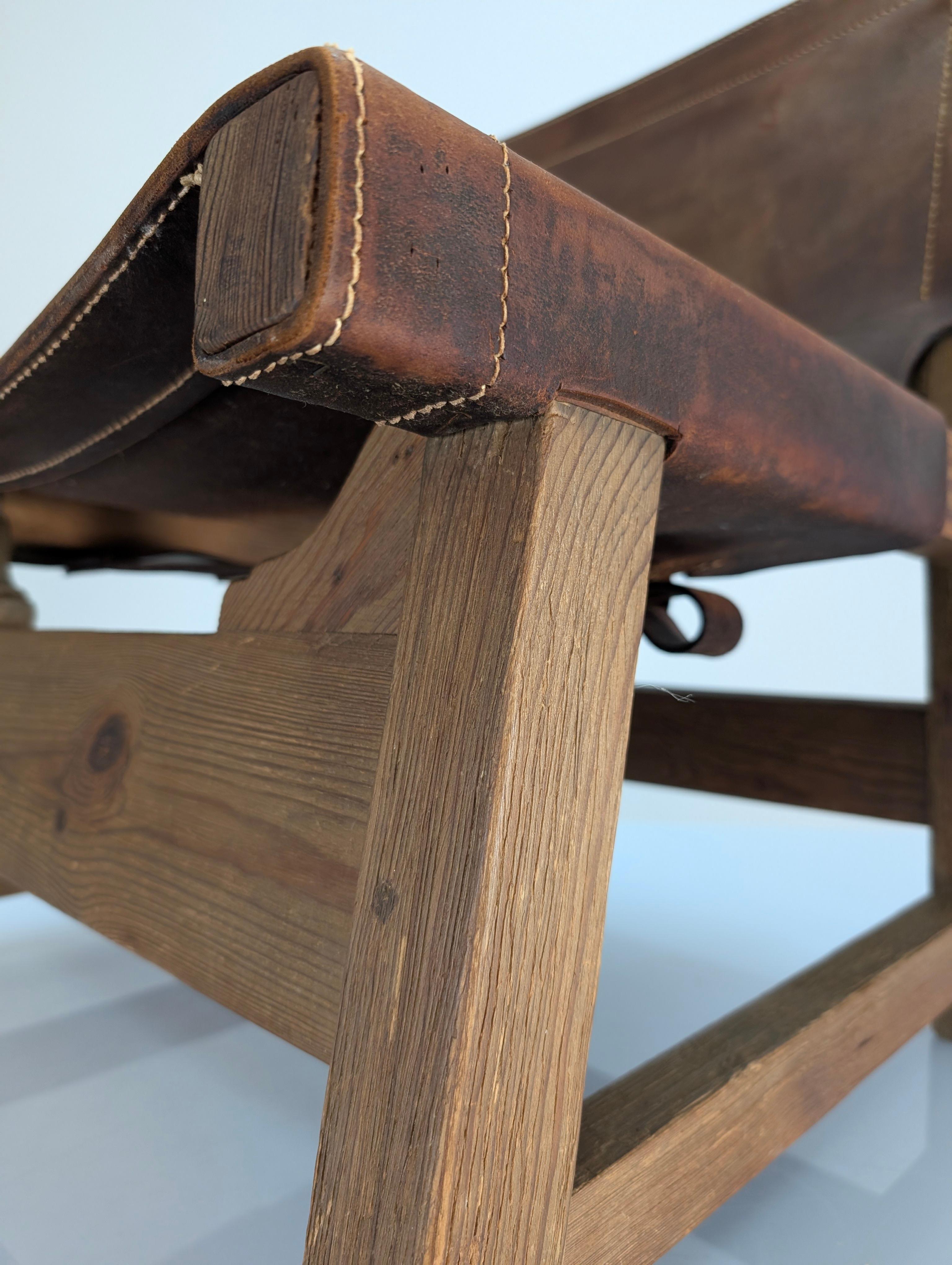 Set of 5 Spanish Leather and Oak Chairs, Paco Muñoz Style, 1960s For Sale 7