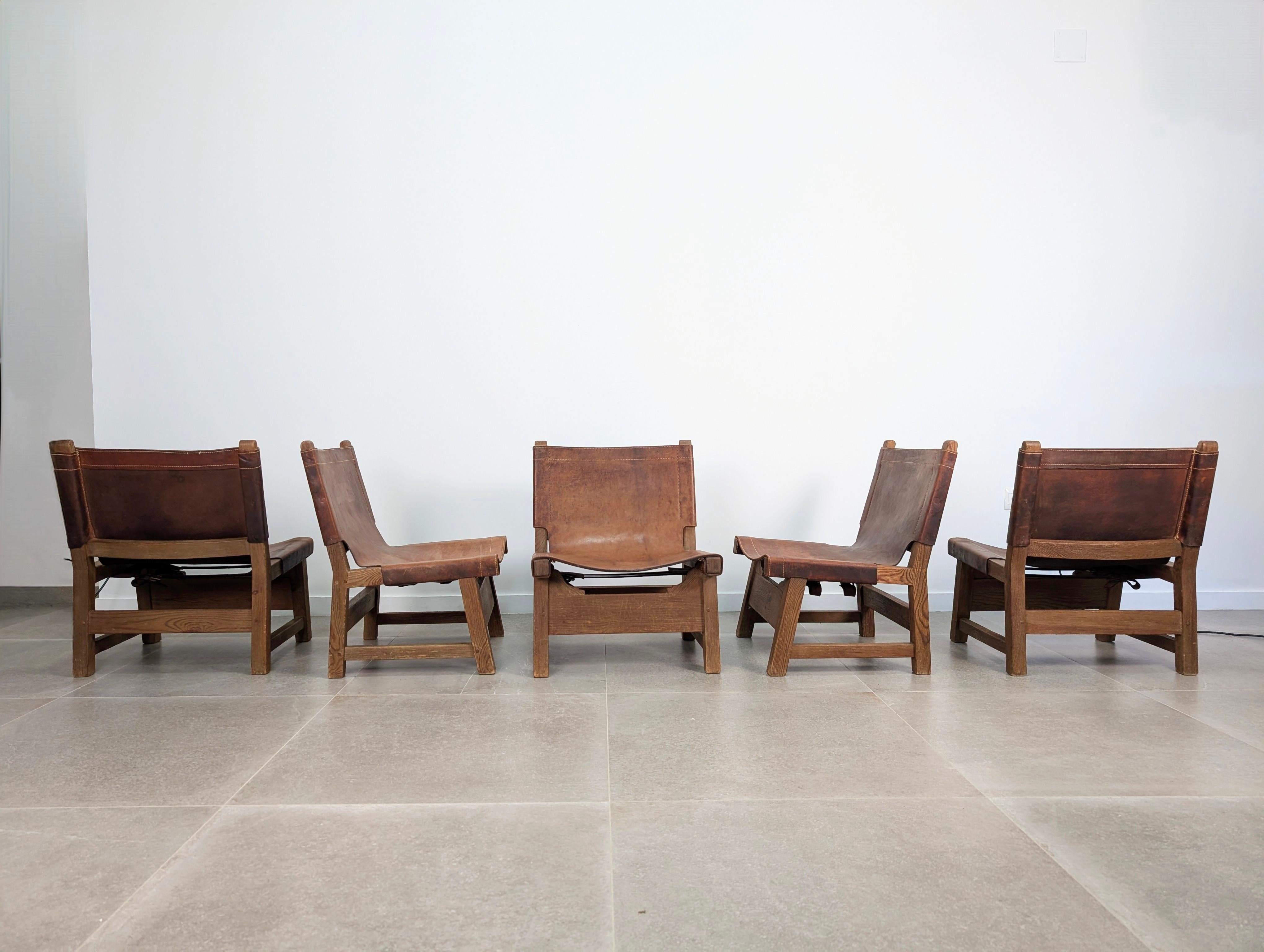 Set of 5 Spanish Leather and Oak Chairs, Paco Muñoz Style, 1960s For Sale 3