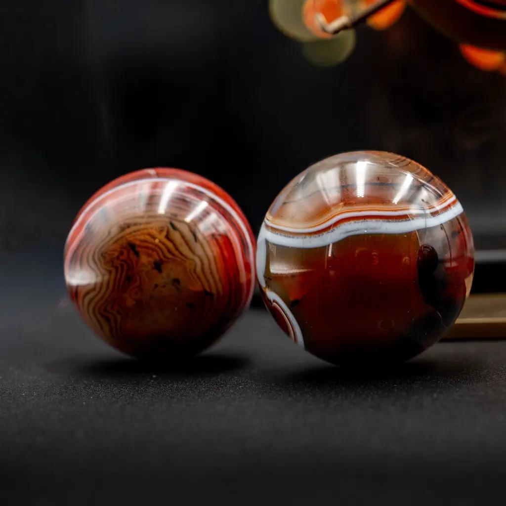 Organic Modern Set of 5 Spheres – Sardonyx Agate For Sale
