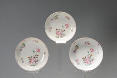 Set of 5 Tea Bowls with Dish Qianlong Period Chinese Porcelain Plates