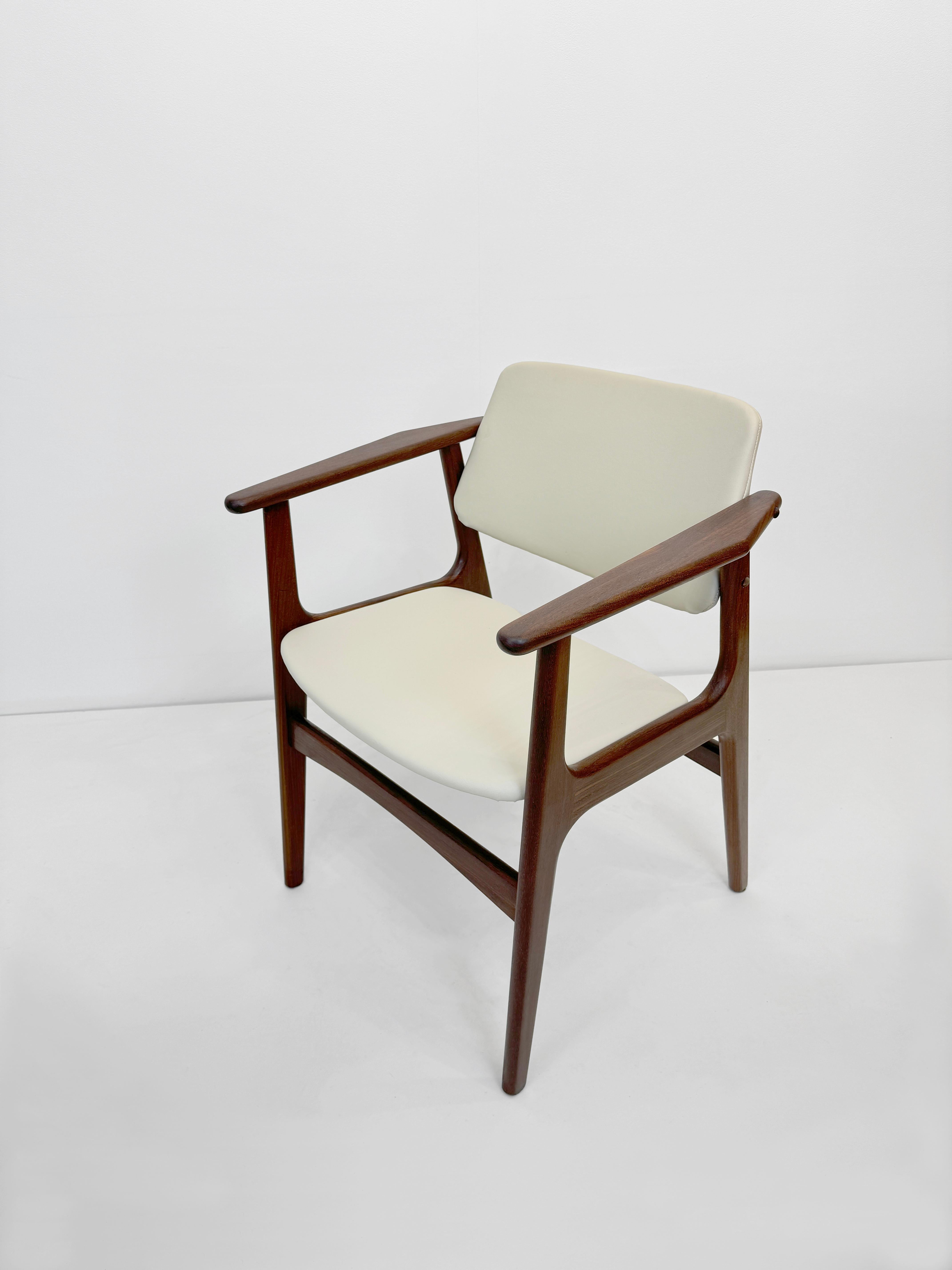 Set of 5 Teak Armchairs model Lene, by Arne Vodder, Vamo Møbel, Denmark 1960's In Good Condition In London, GB