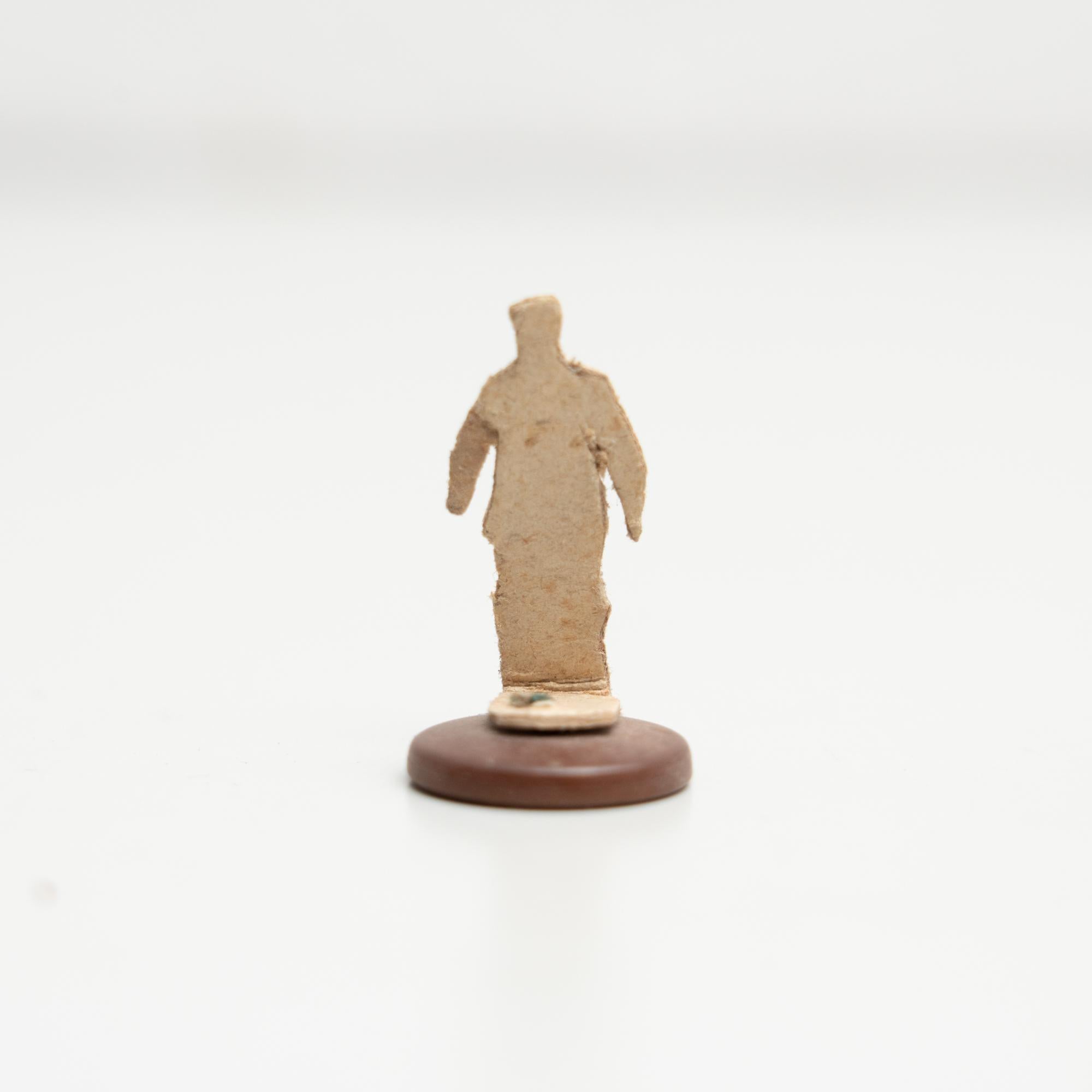Spagnolo Set di 5 figure di giochi di calcio tradizionali a bottoni, circa 1950 in vendita