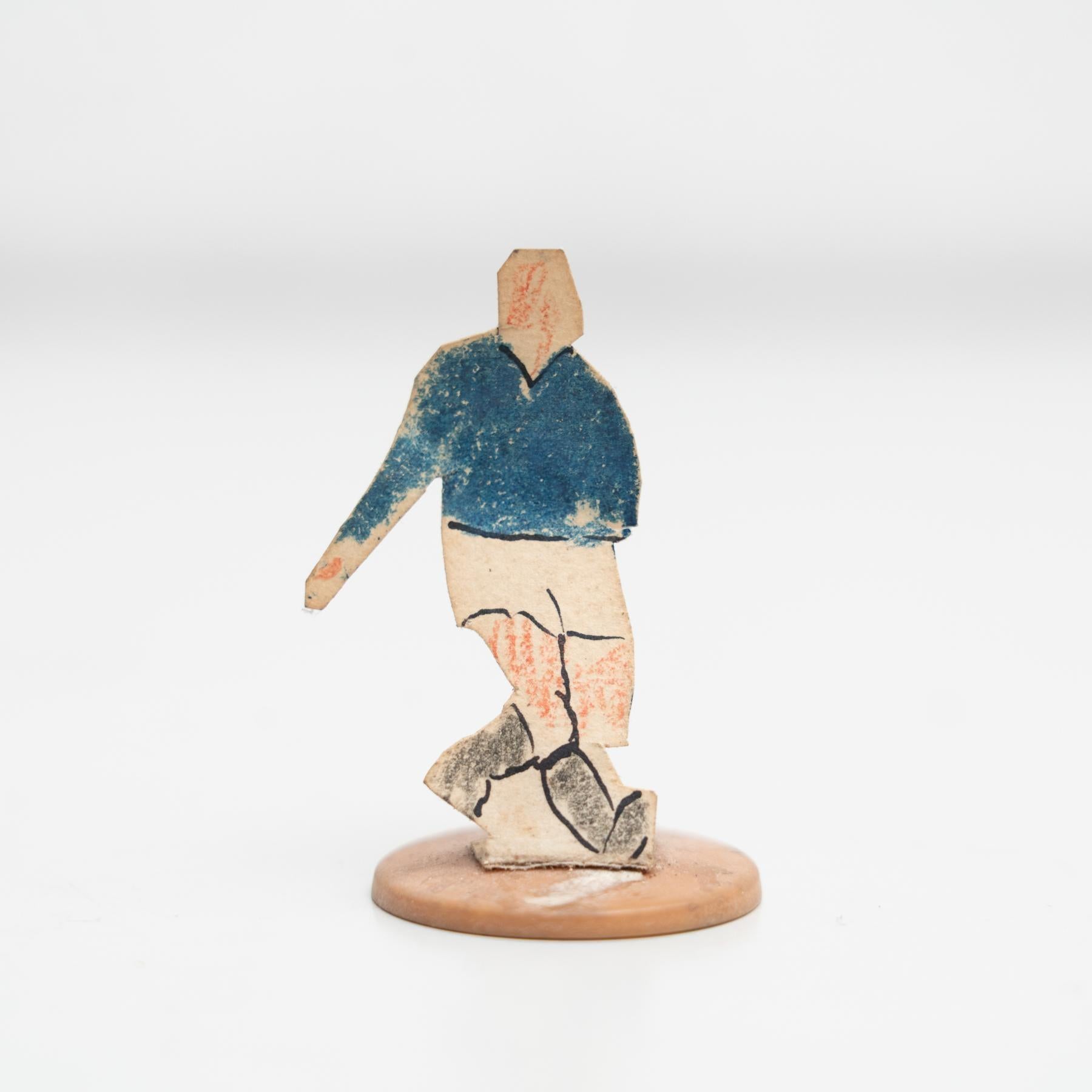 Set of 5 Traditional Antique Button Soccer Game Figures, circa 1950 In Good Condition For Sale In Barcelona, ES