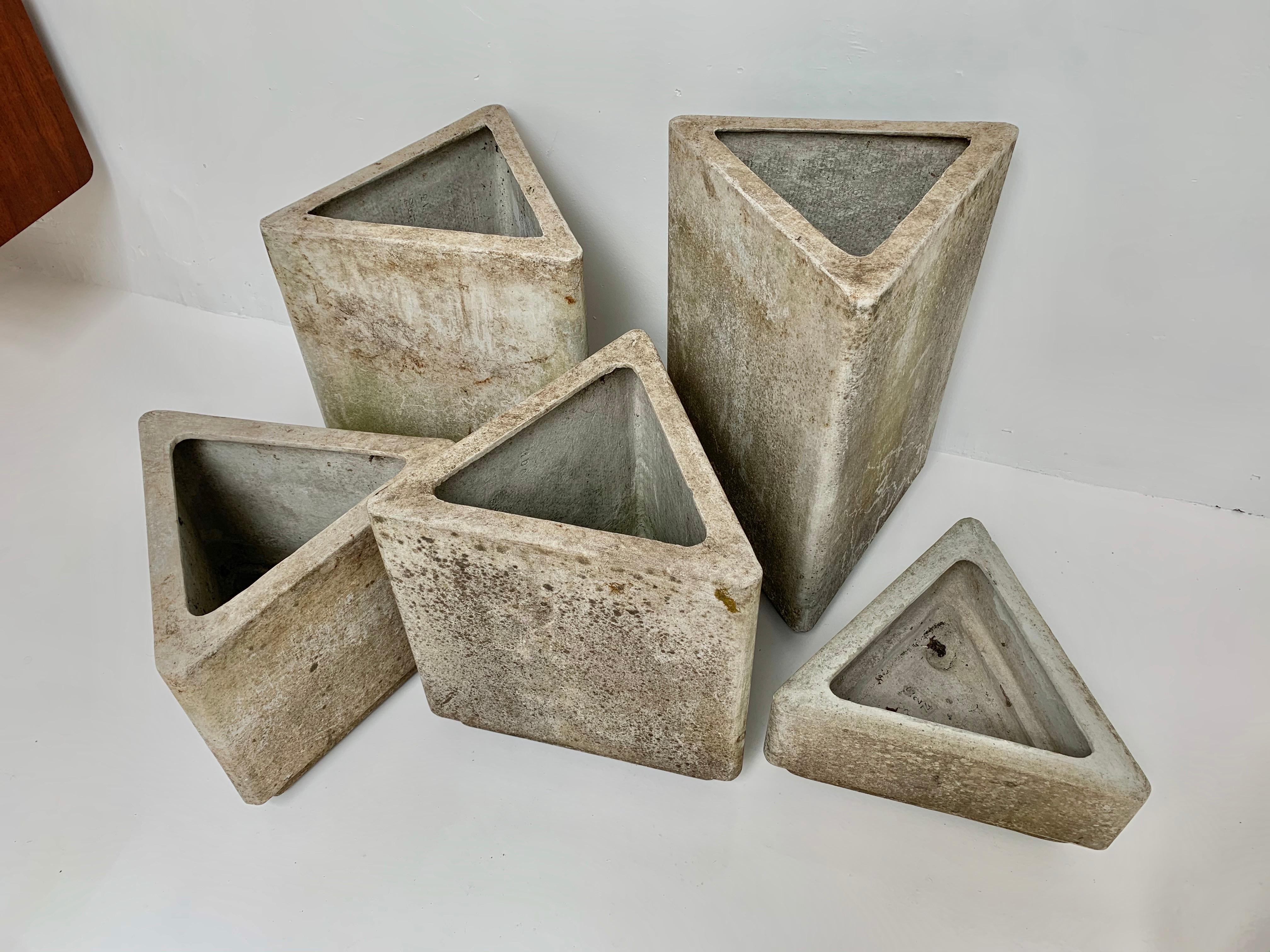Mid-20th Century Set of 5 Triangular Planters by Willy Guhl